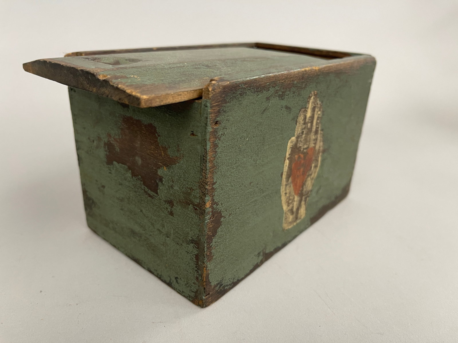 HEART IN HAND BOX - 3