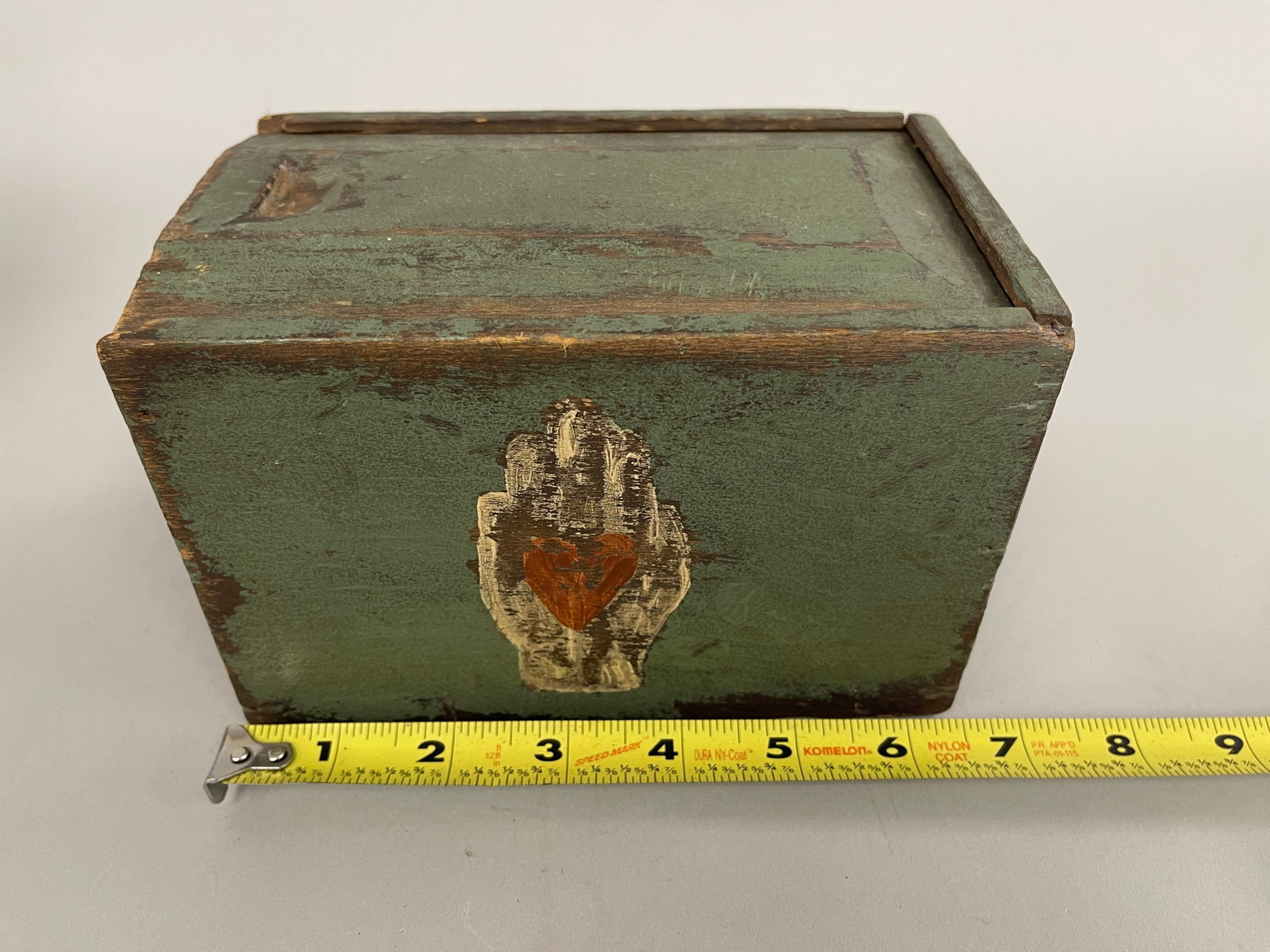 HEART IN HAND BOX - 4