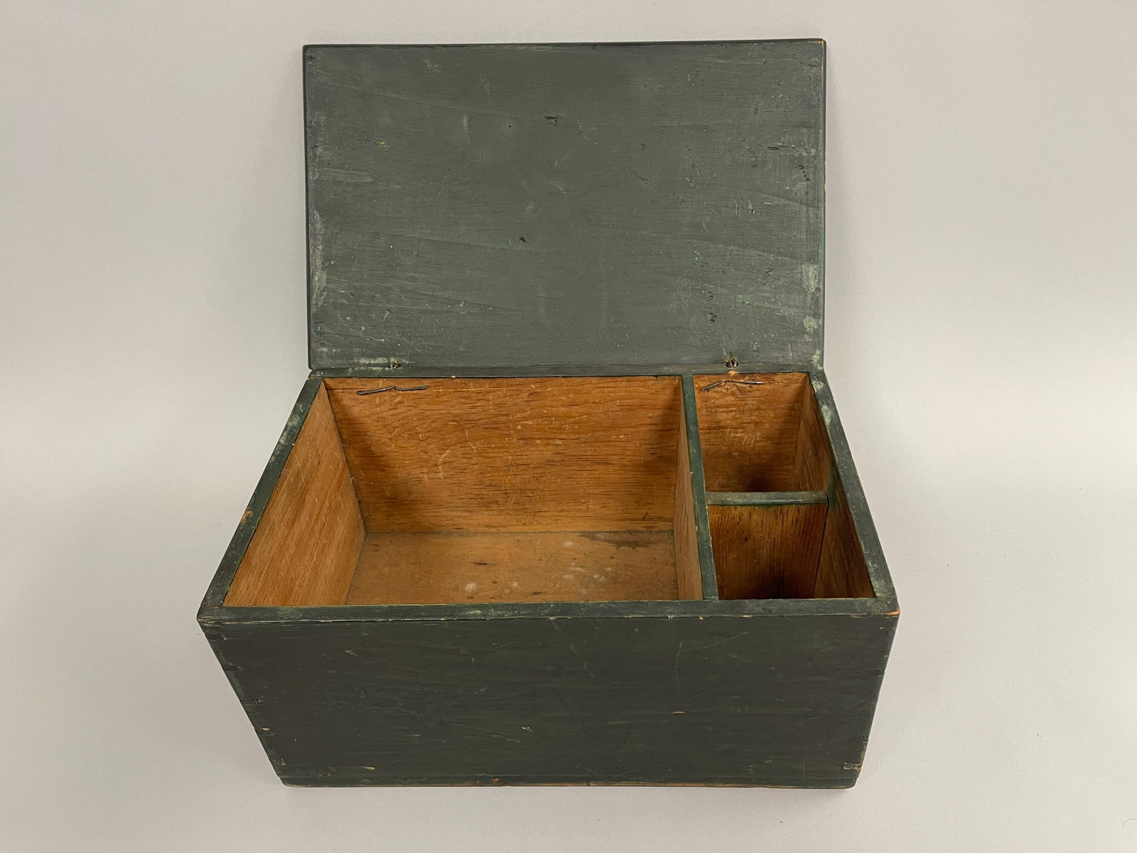 DOCUMENT BOX - 4