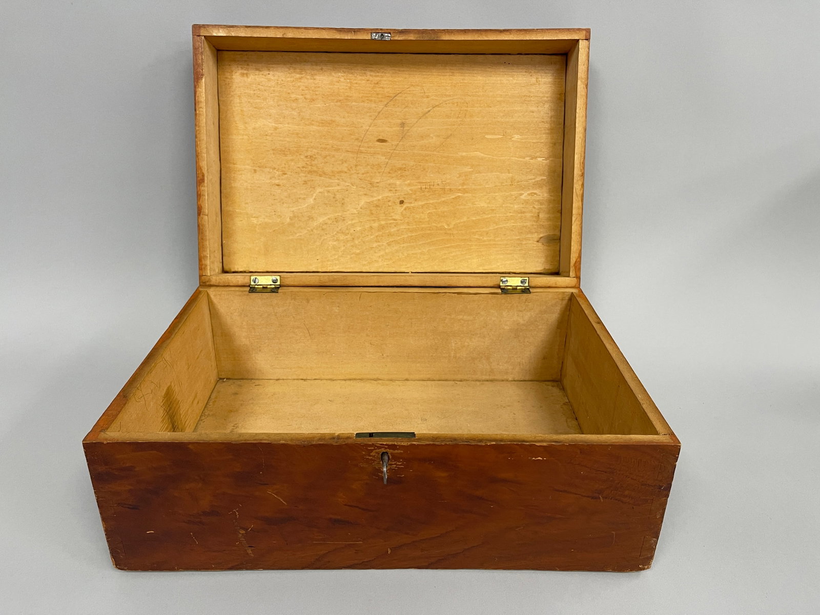 DECORATED DOCUMENT BOX - 5