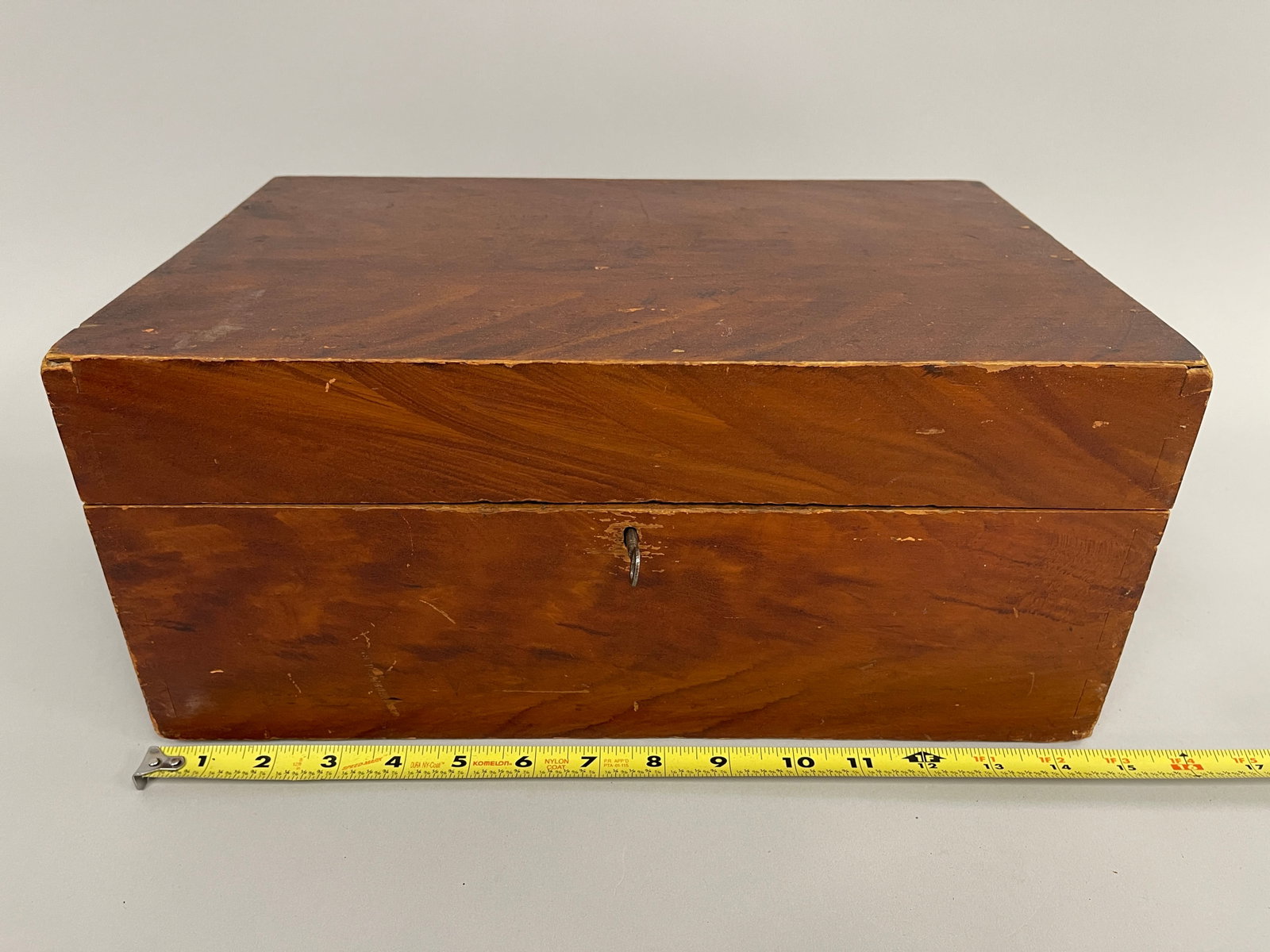 DECORATED DOCUMENT BOX - 7