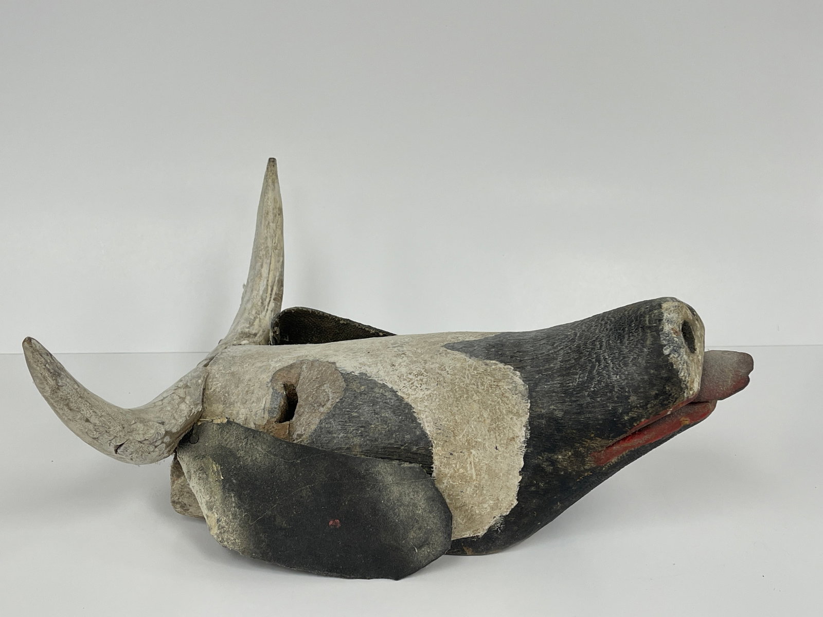 CARVED STEER HEAD - 2