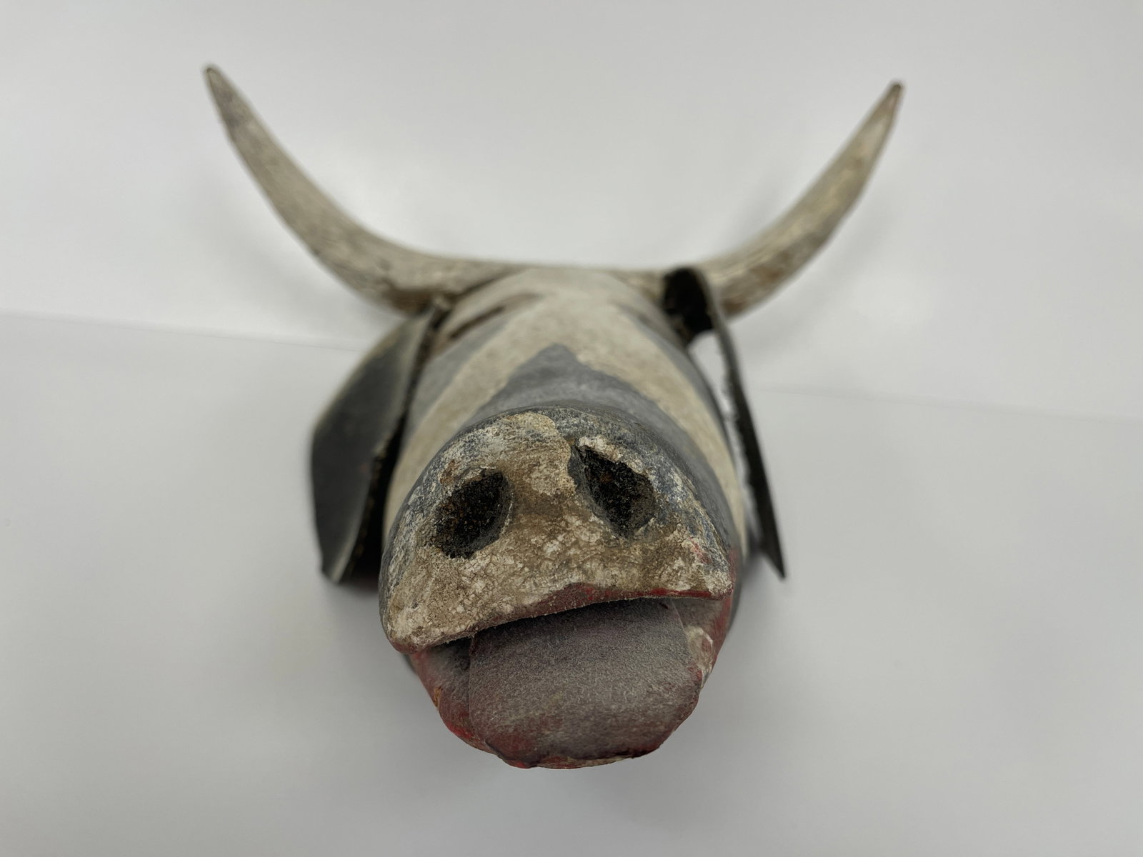 CARVED STEER HEAD - 4