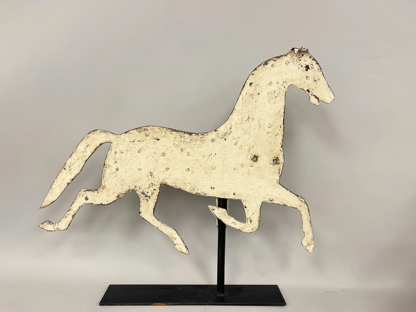 HORSE WEATHERVANE: HORSE WEATHERVANE C 1900-20, SHEET IRON, ORIGINAL WHITE PAINT, MUSEUM STAND