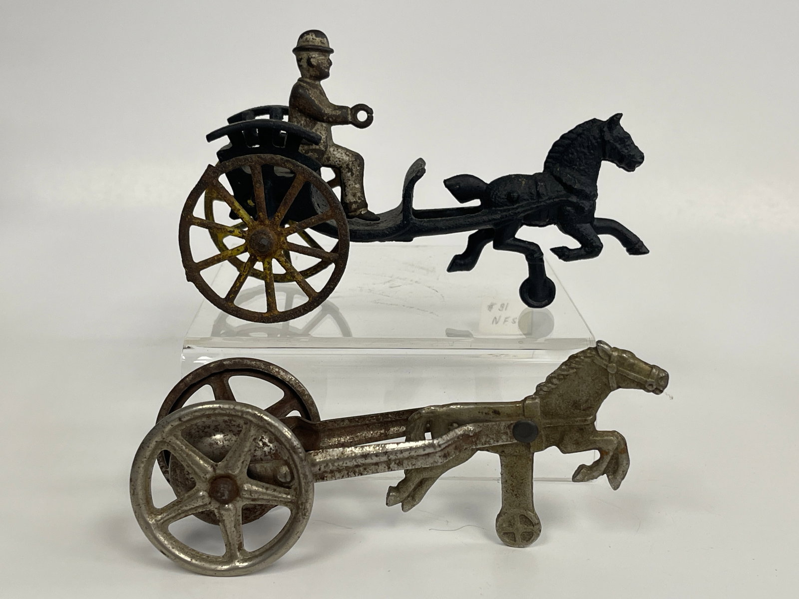 2 HORSE PULL TOYS - 2