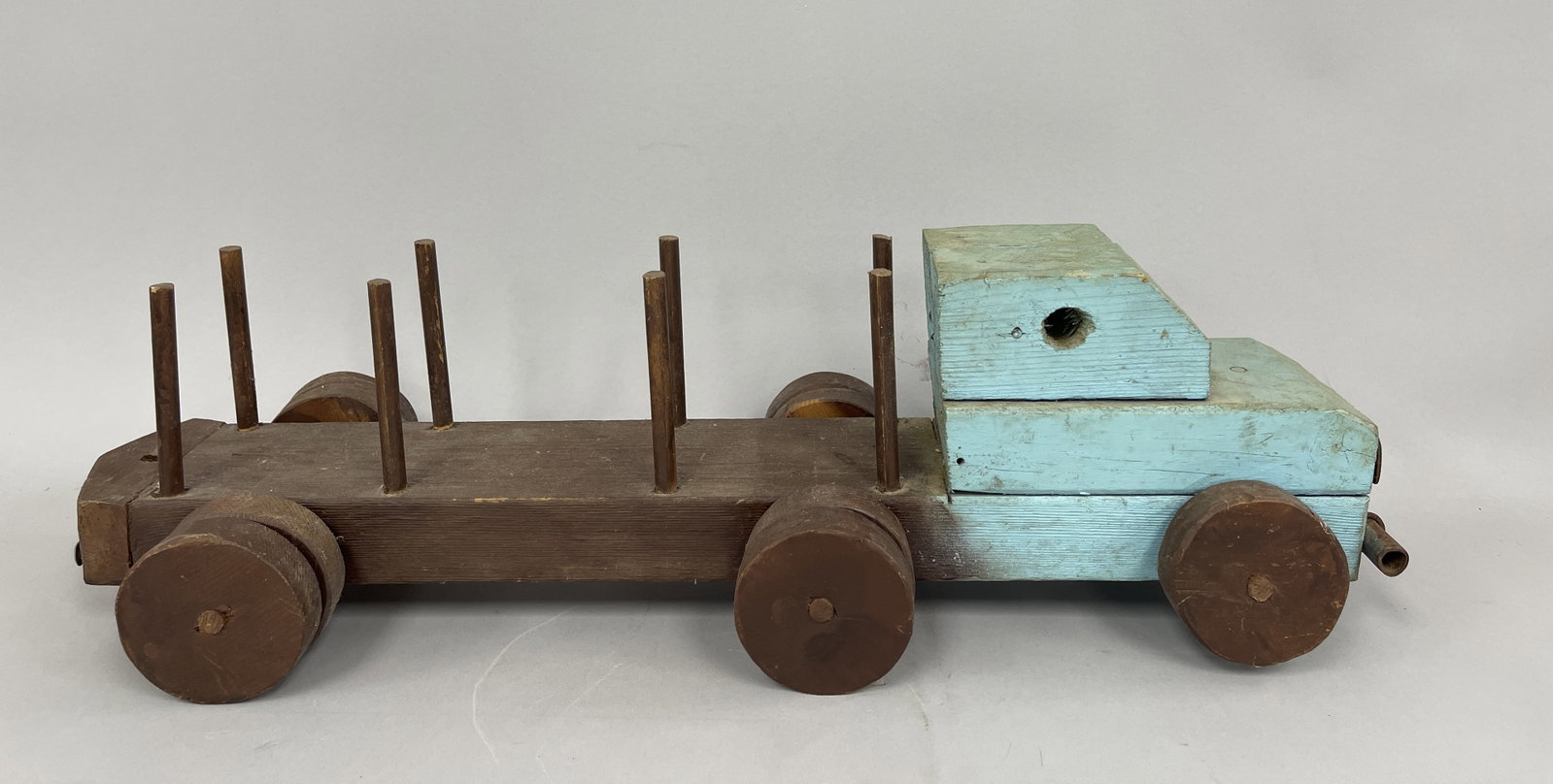 WOOD STAKE TRUCK PULL TOY (1 of 2)