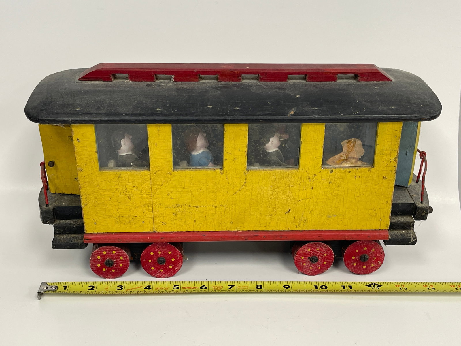 YELLOW TROLLEY - 3