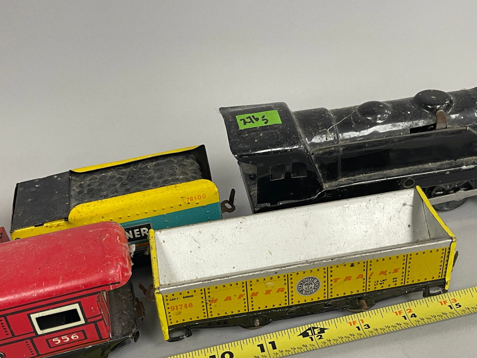 5 PIECE TOY TRAIN - 4