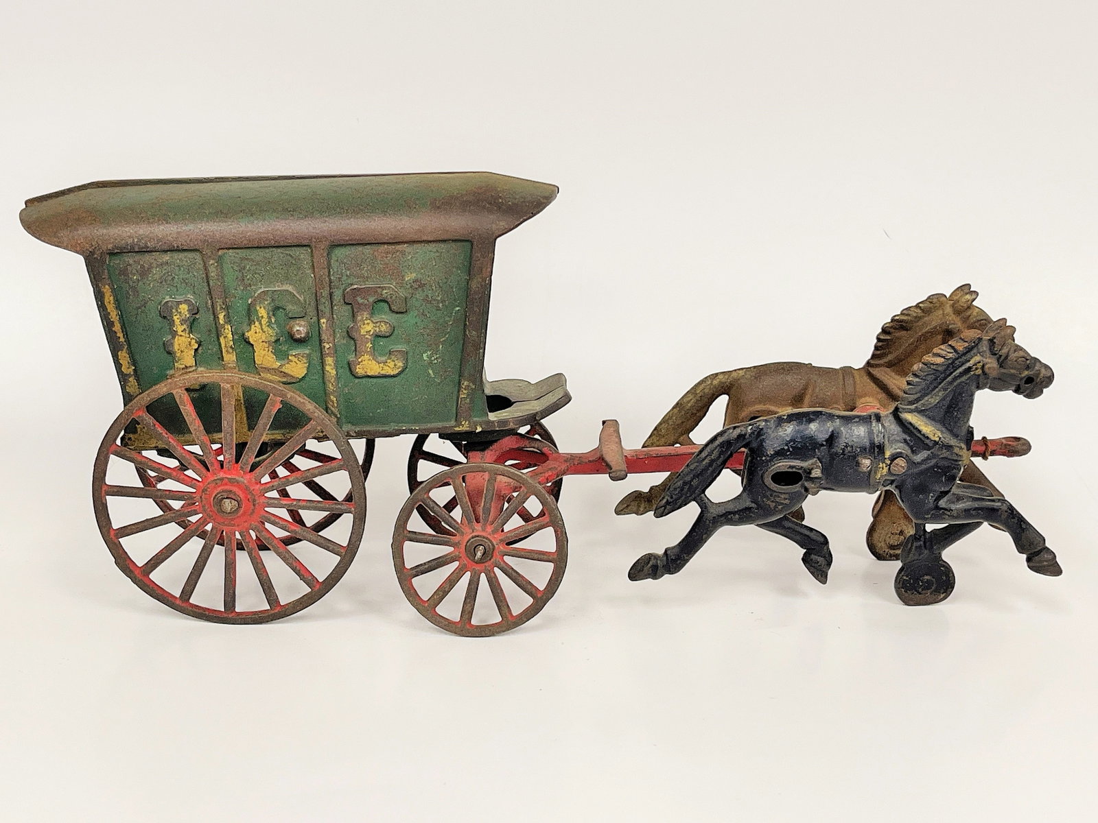 ICE WAGON TOY (1 of 4)