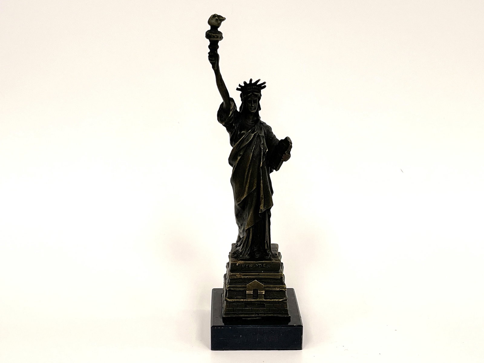 LIBERTY STATUE: LIBERTY STATUE C 1900, CAST METAL, DARK BRONZE FINISH, EXCELLENT CONDITION.