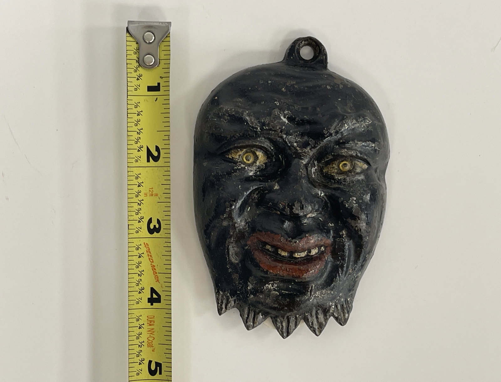 SMALL BLACK FACE PLAQUE - 2
