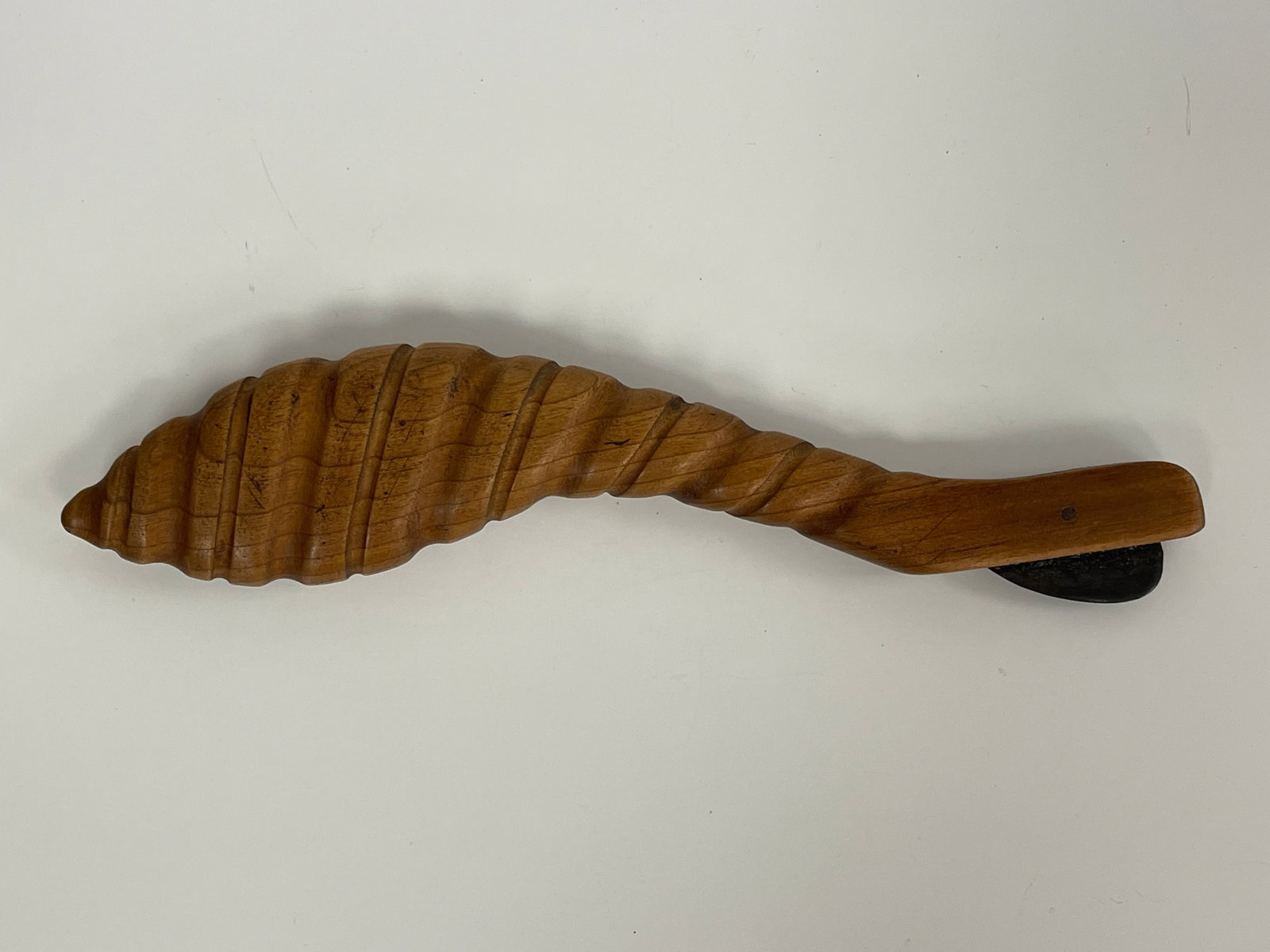 CORNUCOPIA CARVED MACKEREL PLOW: CORNUCOPIA CARVED MACKEREL PLOW 19TH C, BEAUTIFULLY CARVED, FINE PATINA, EXCELLENT CONDITION.