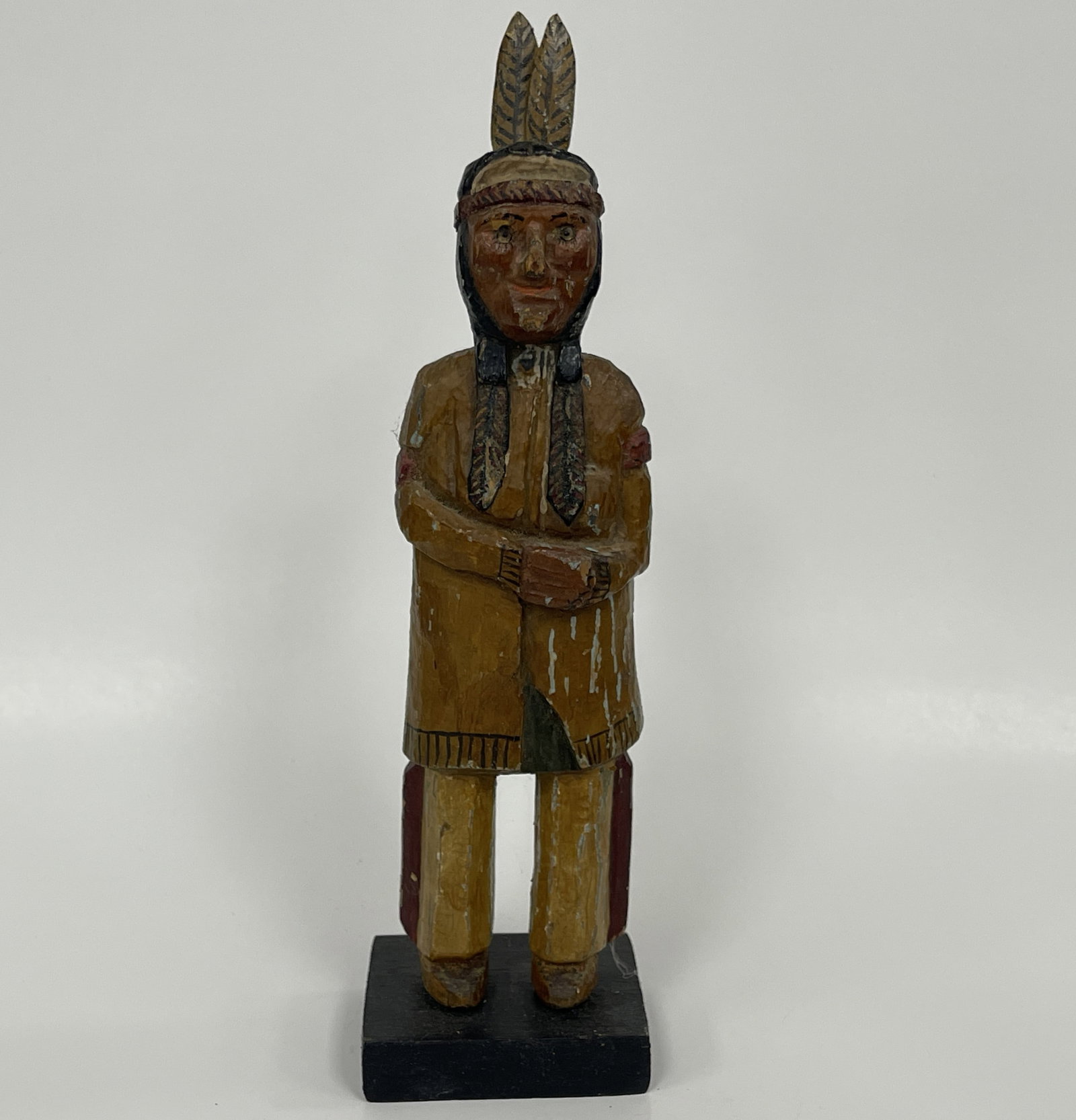 CARVED NATIVE AMERICAN: CARVED NATIVE AMERICAN C 1900, PINE, ORIGINAL PAINT, EXCELLENT CONDITION.