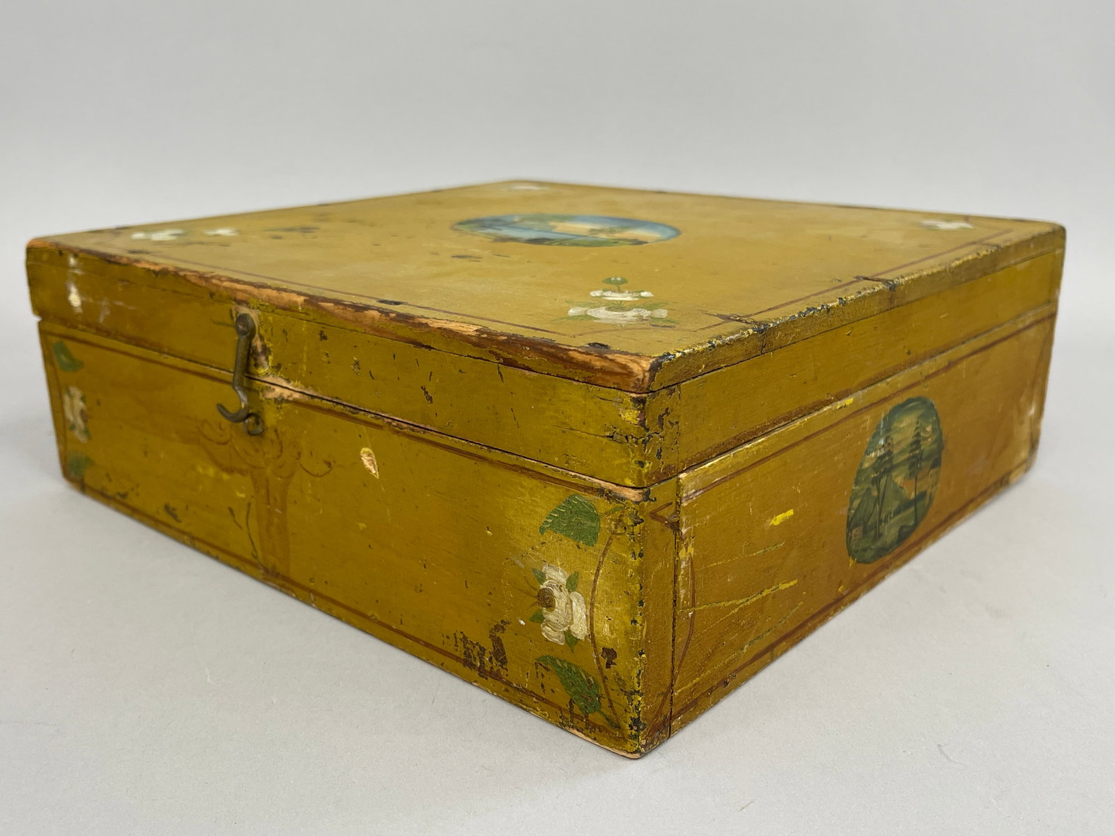 SCHOOLGIRL DECORATED DOCUMENTS BOX - 3