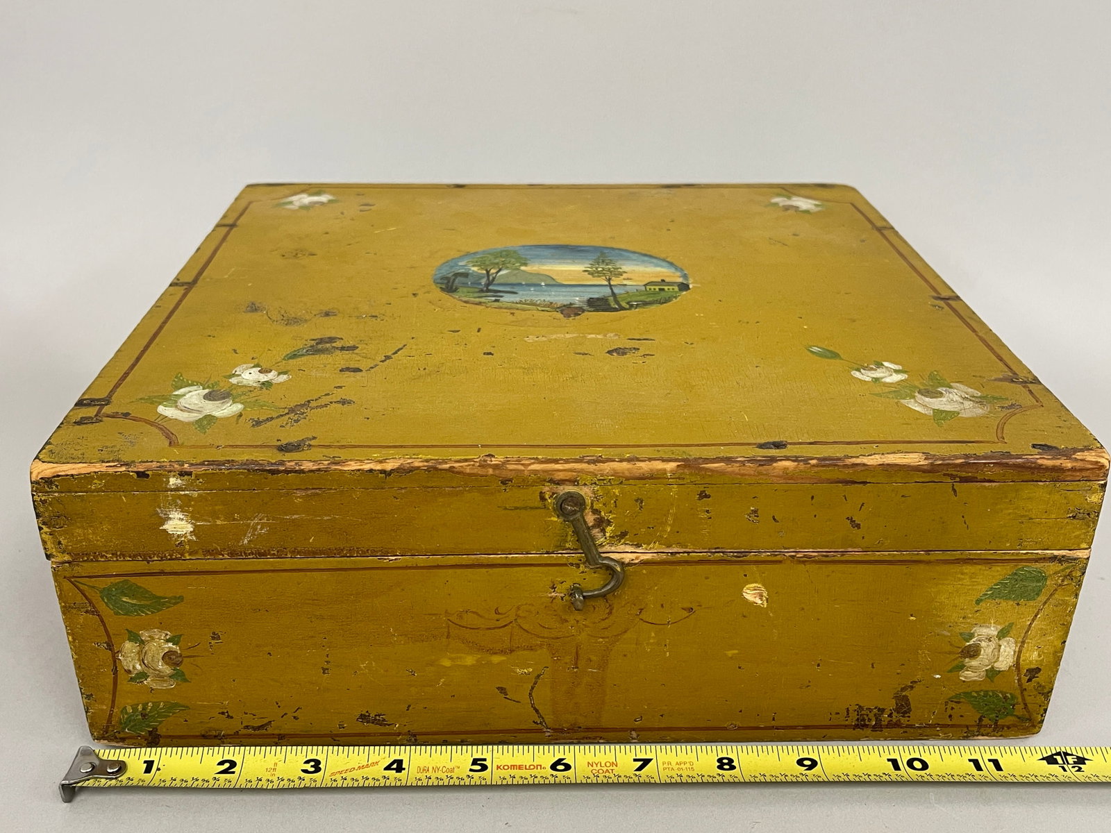 SCHOOLGIRL DECORATED DOCUMENTS BOX - 6