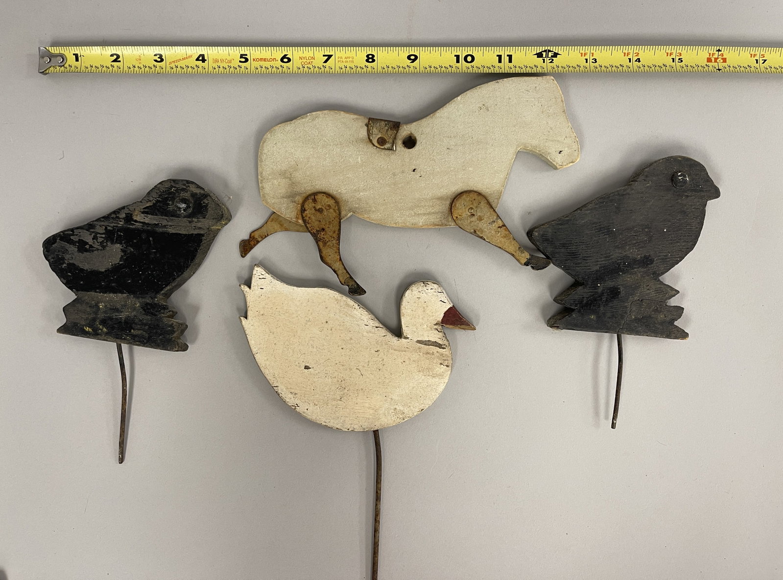 4 FLAT CARVED ANIMALS - 3