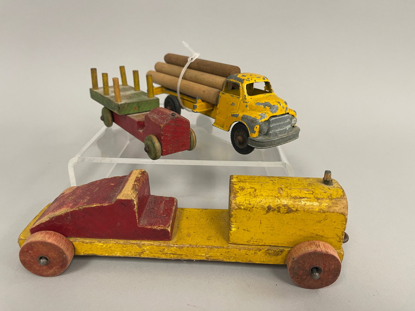LOT 3 TOY TRUCKS (1 of 4)