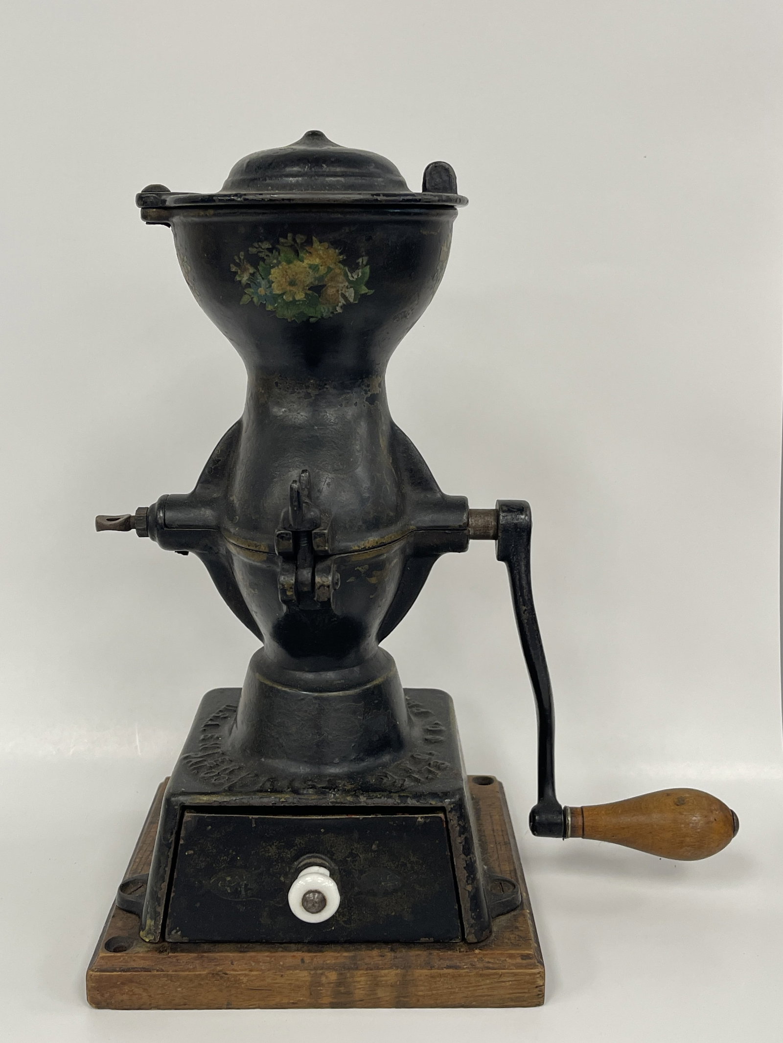 ENTERPRISE COFFEE GRINDER (1 of 6)