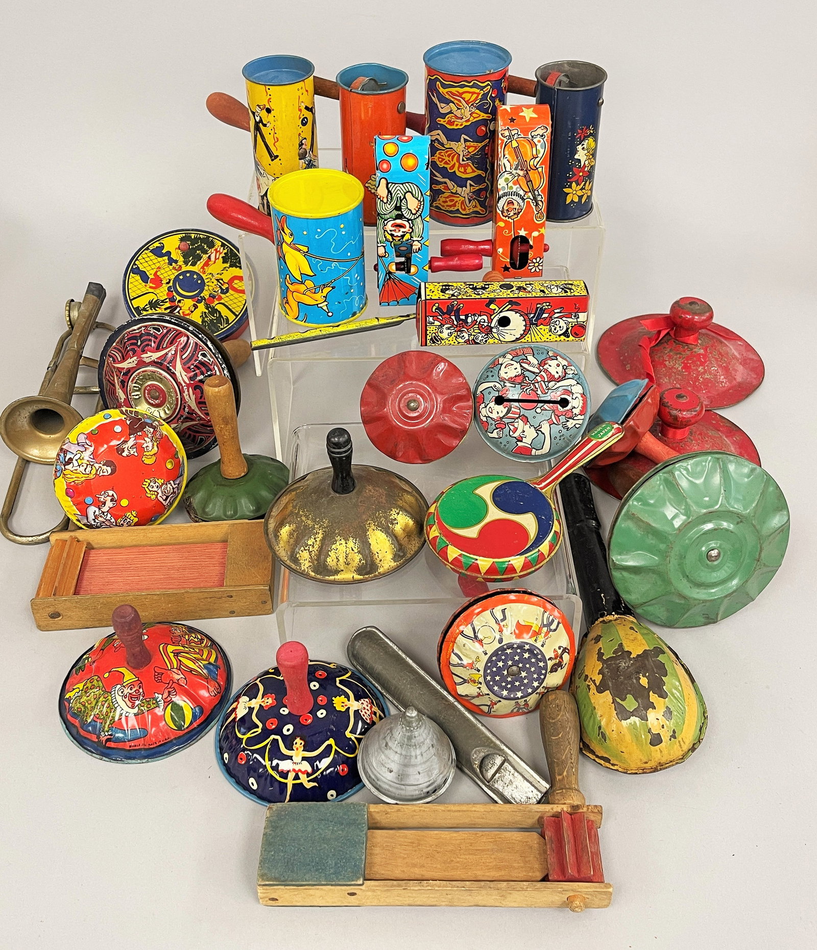 LOT OF 29 NOISEMAKER TOYS (1 of 1)