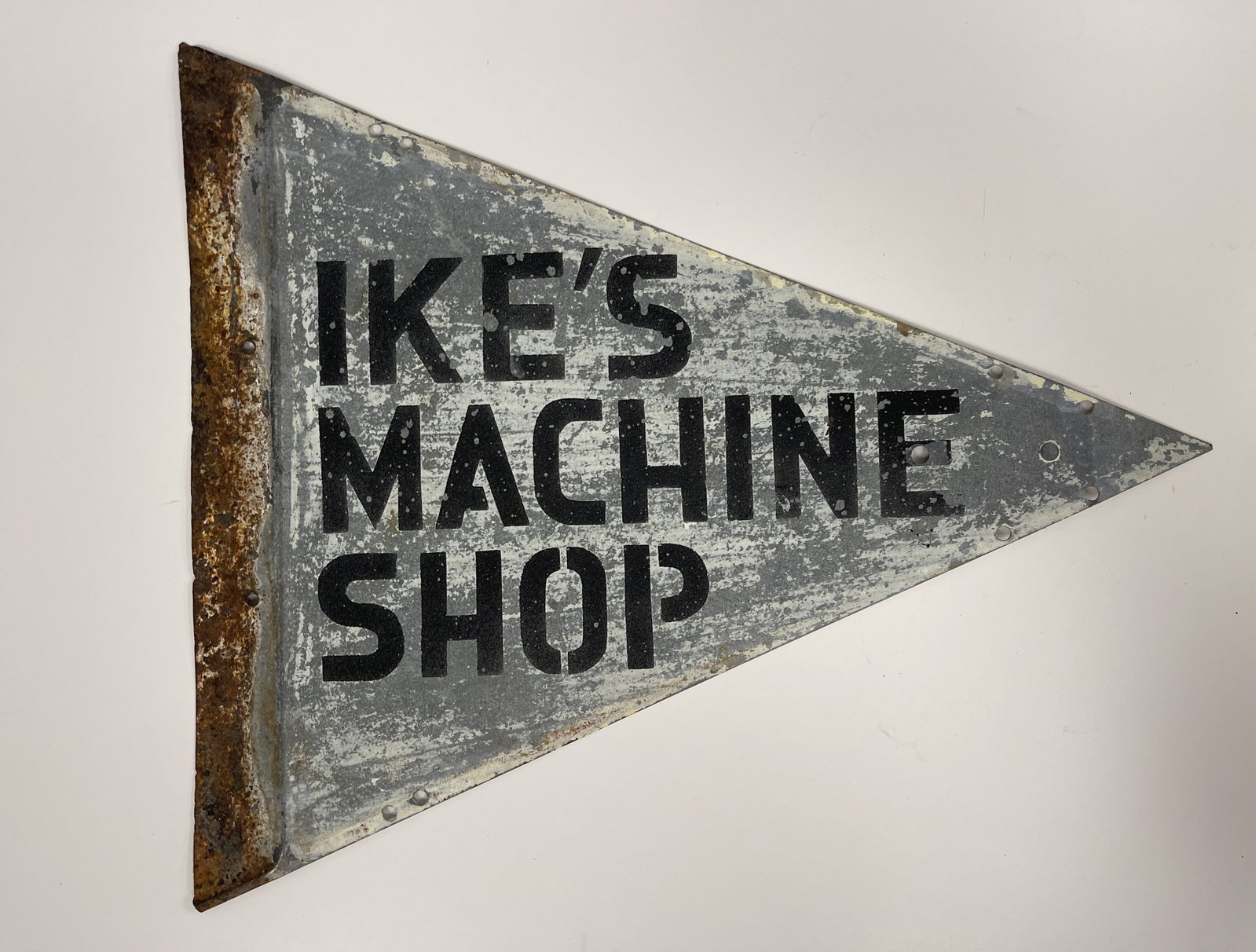 IKES MACHINE SHOP SIGN: IKES MACHINE SHOP SIGN