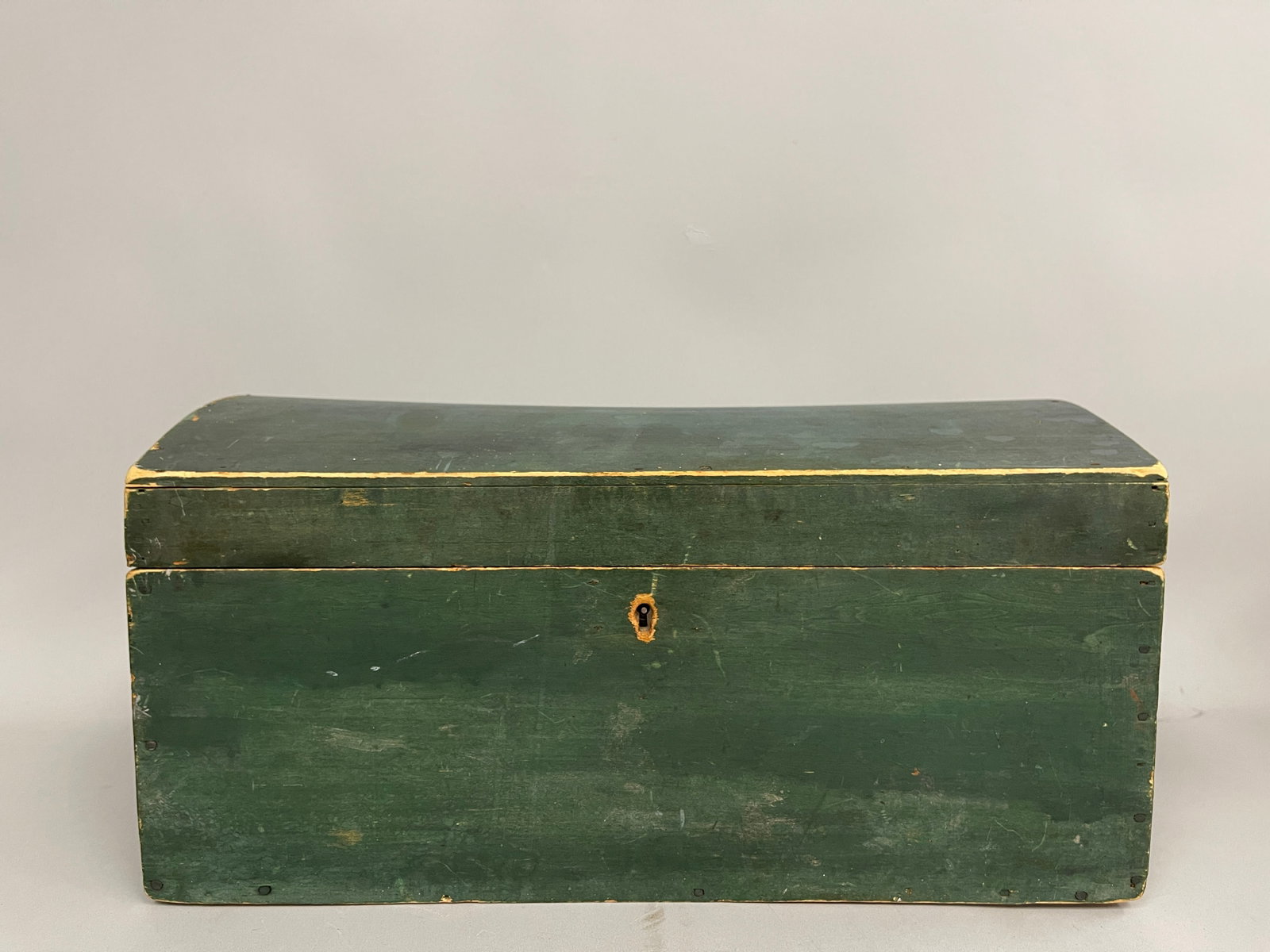 PAINTED DOME TOP BOX: PAINTED DOME TOP BOX