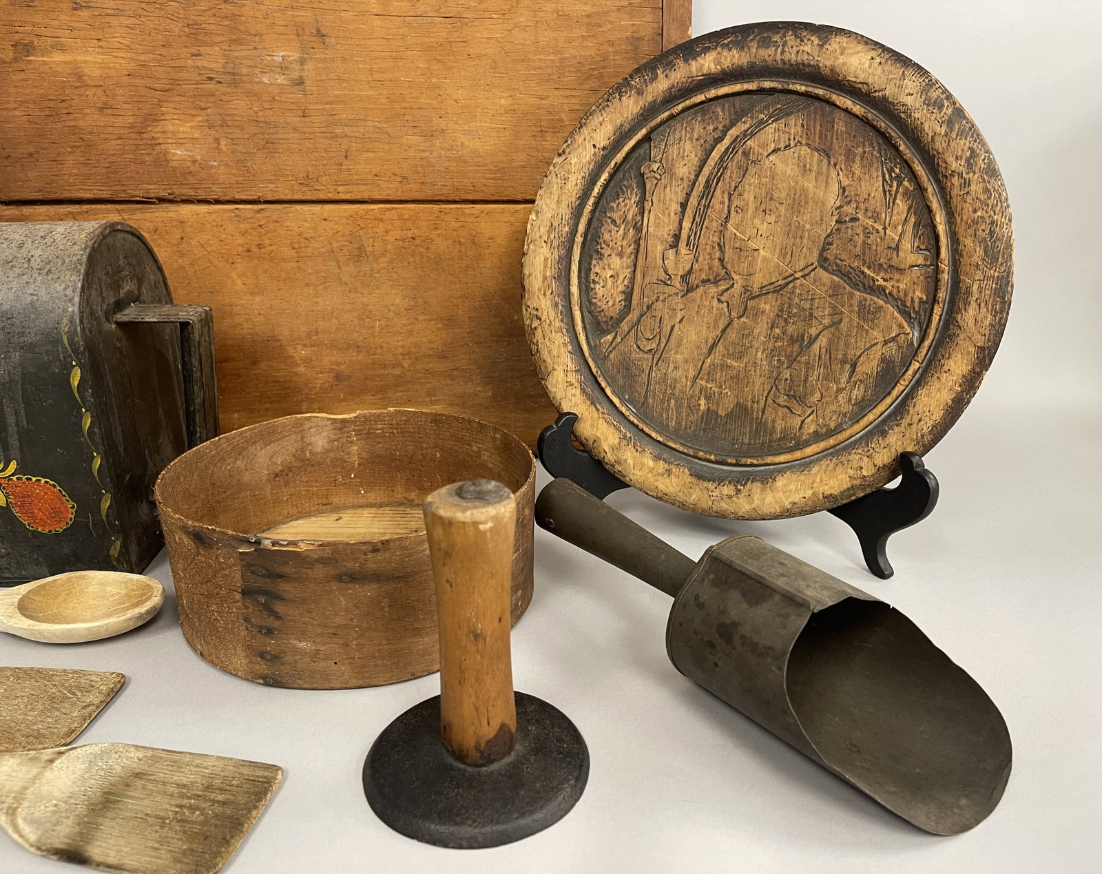 LOT BREADBOARD,SCOOP,HOGSCRAPER,ETC - 2