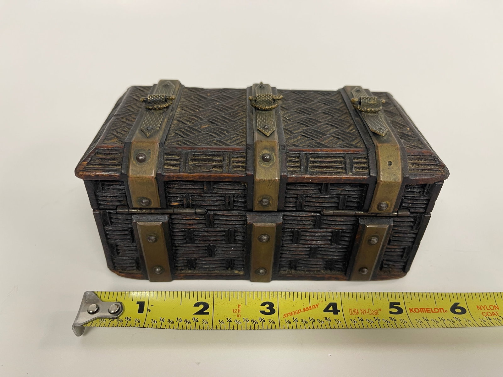 EXCEPTIONAL MINIATURE TRUNK LATE 18TH - 6