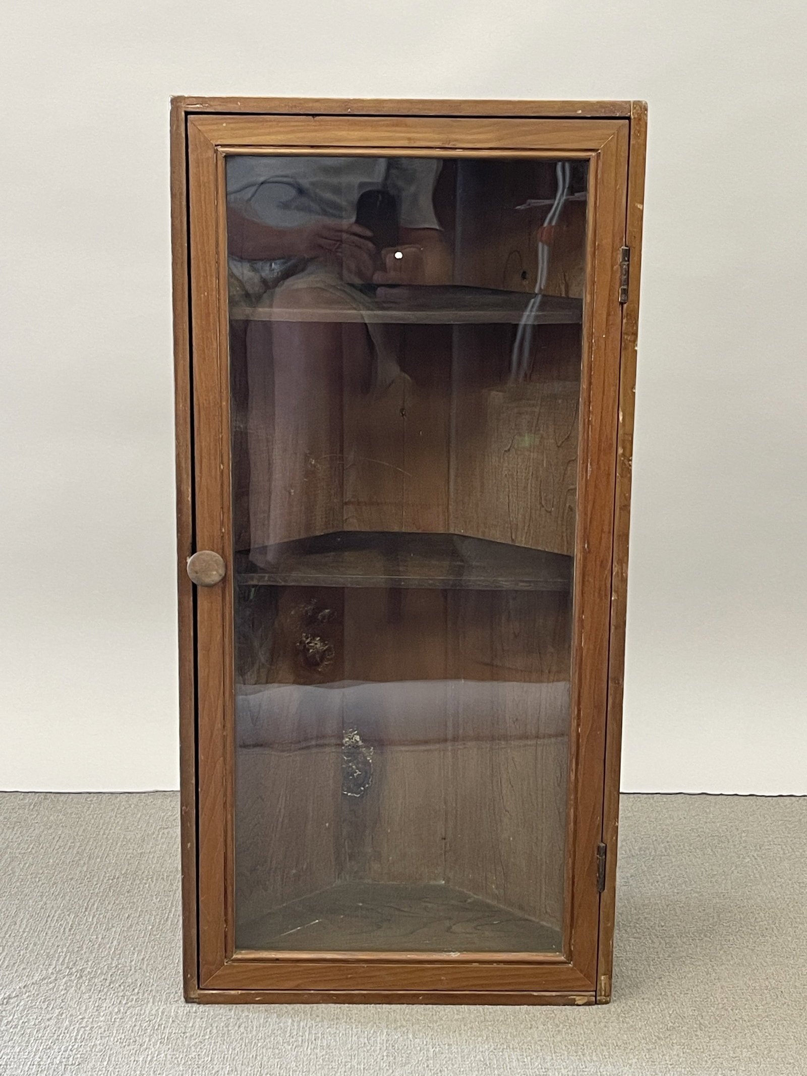 HANGING CORNER CABINET (1 of 5)