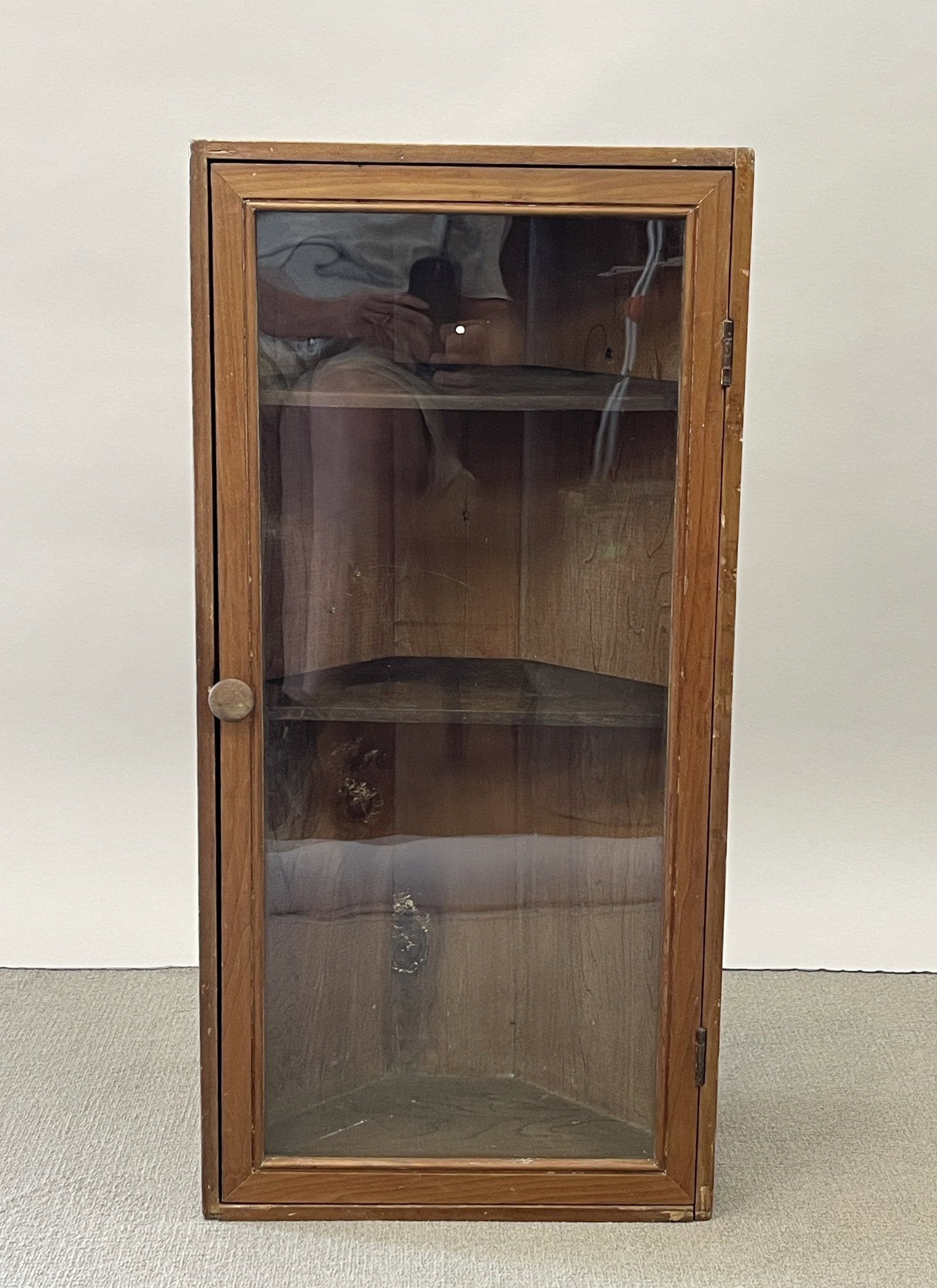 HANGING CORNER CABINET - 2