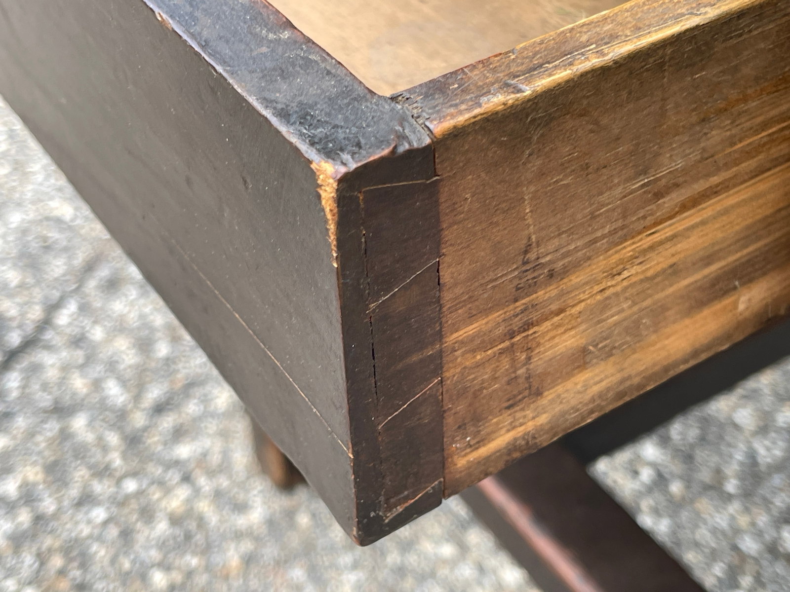 18TH C CHIPPENDALE DROP LEAF TABLE - 4