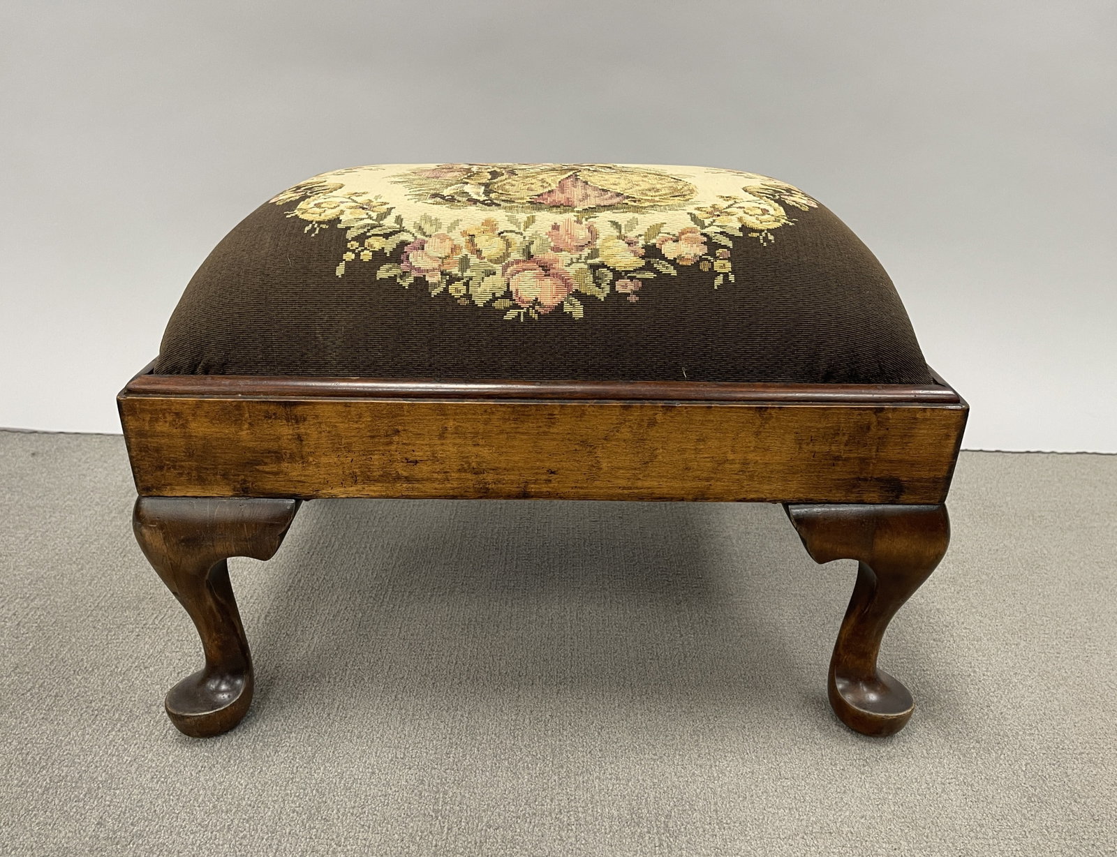 QA FOOTSTOOL 19TH C, MAHOGANY: QA FOOTSTOOL 19TH C, MAHOGANY, CABRIOLE LEGS W/ PAD FEET, OLD ORIGINAL SURFACES, EMBROIDERED SLIP SEAT. EXCELLENT CONDITION.