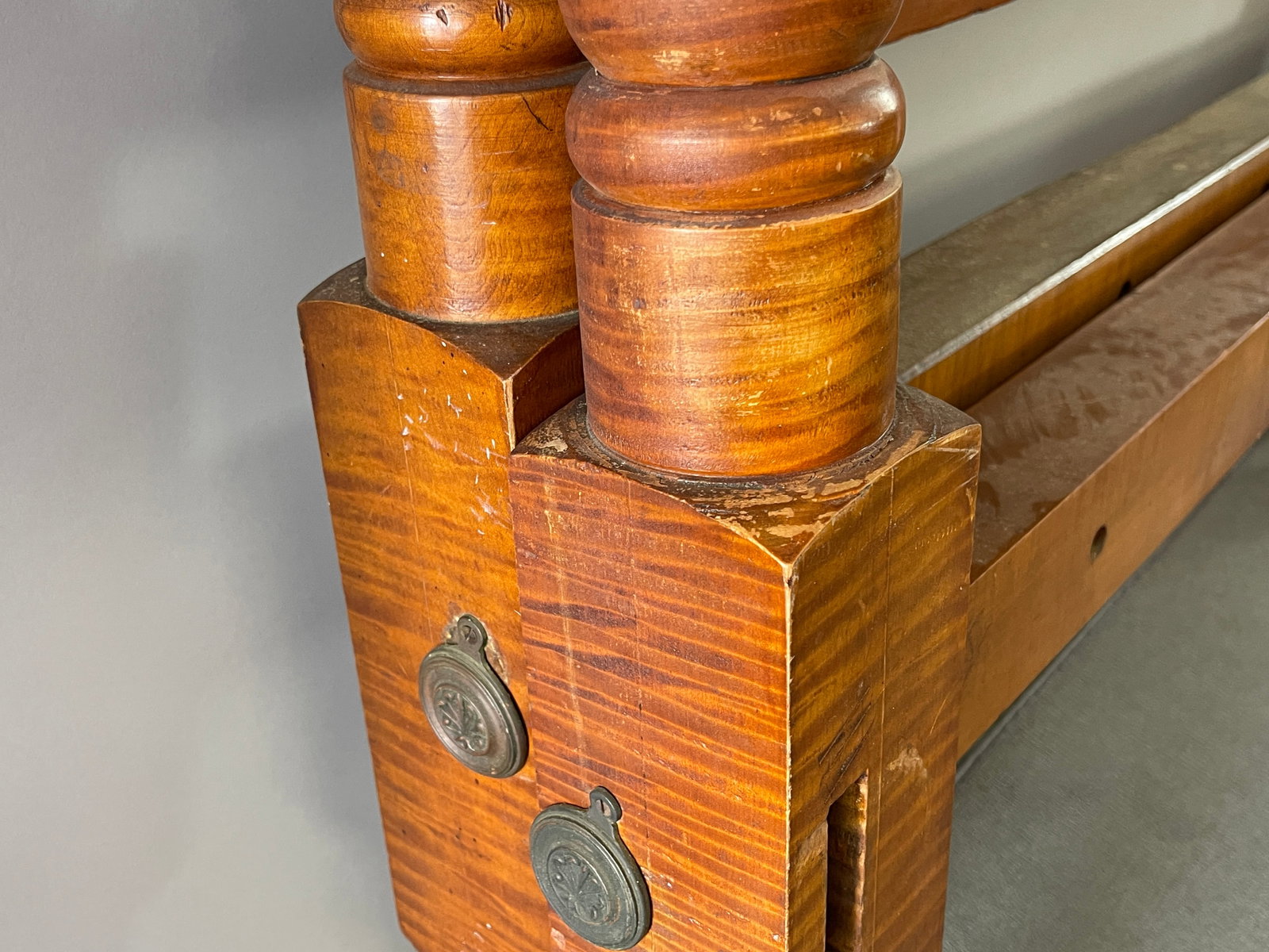 TIGER MAPLE BED - 4