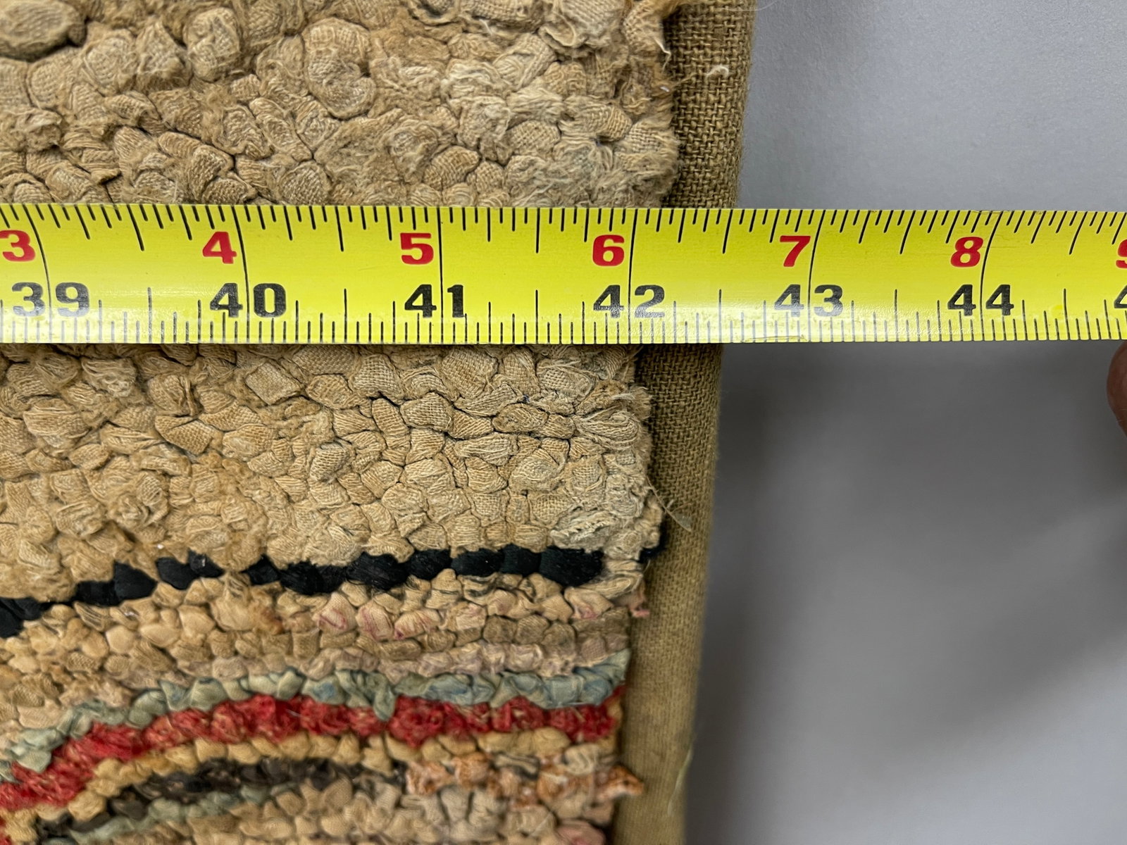 LARGE MOUNTED HOOKED RUG - 3