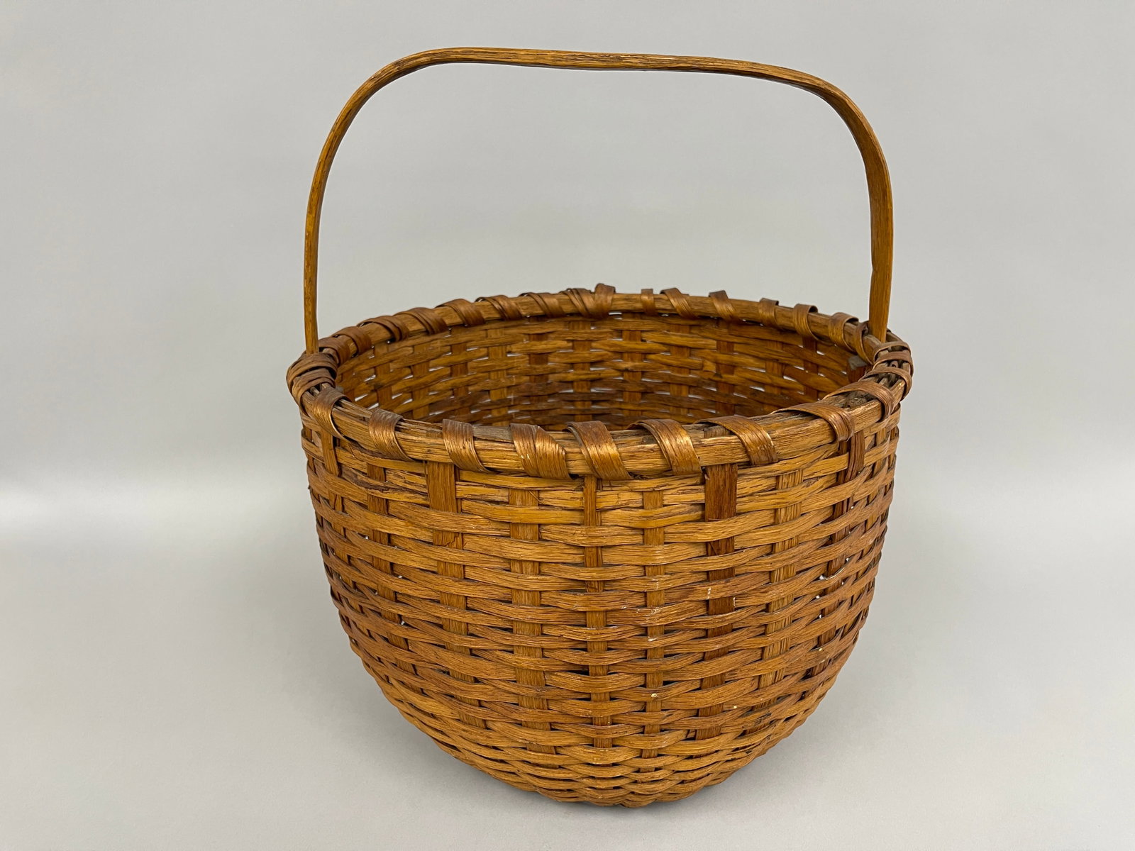 ASH SPLINT BASKET WITH HANDLE (1 of 9)