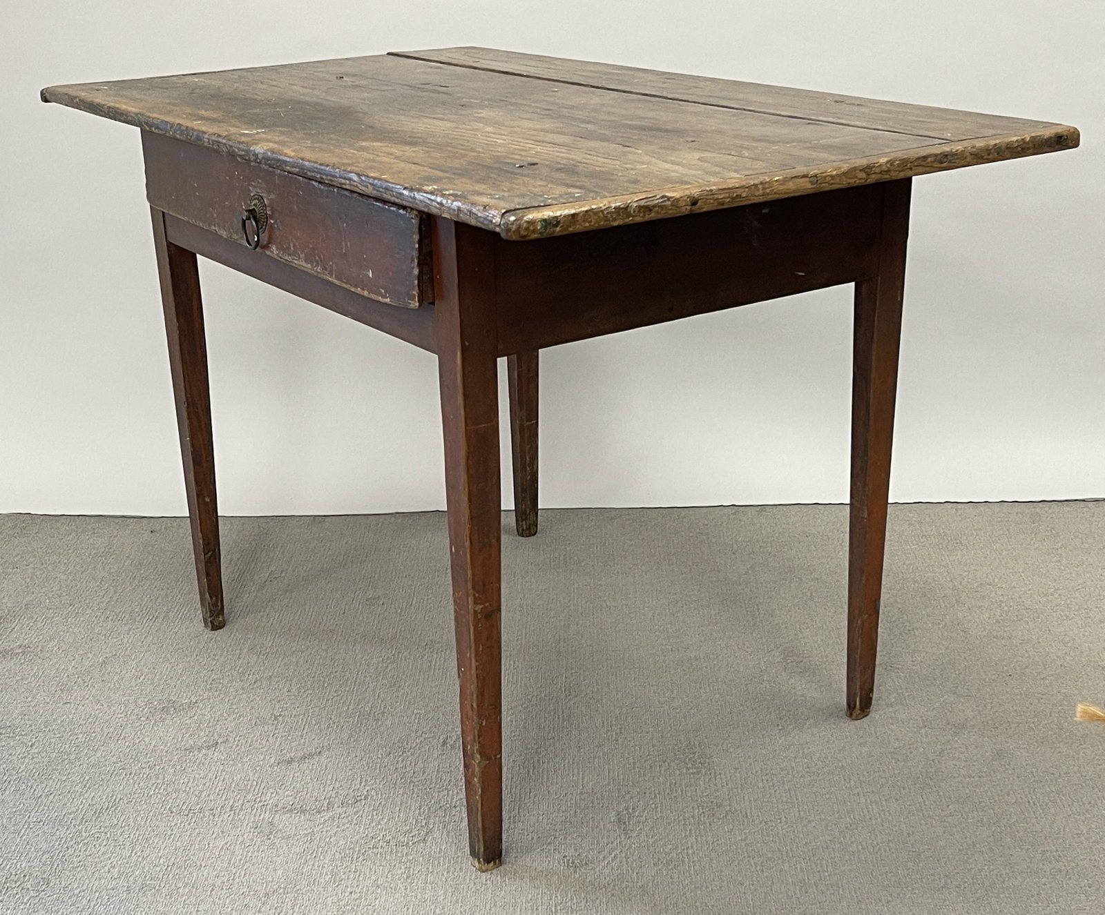 HEPPLEWHITE TABLE IN RED - 4