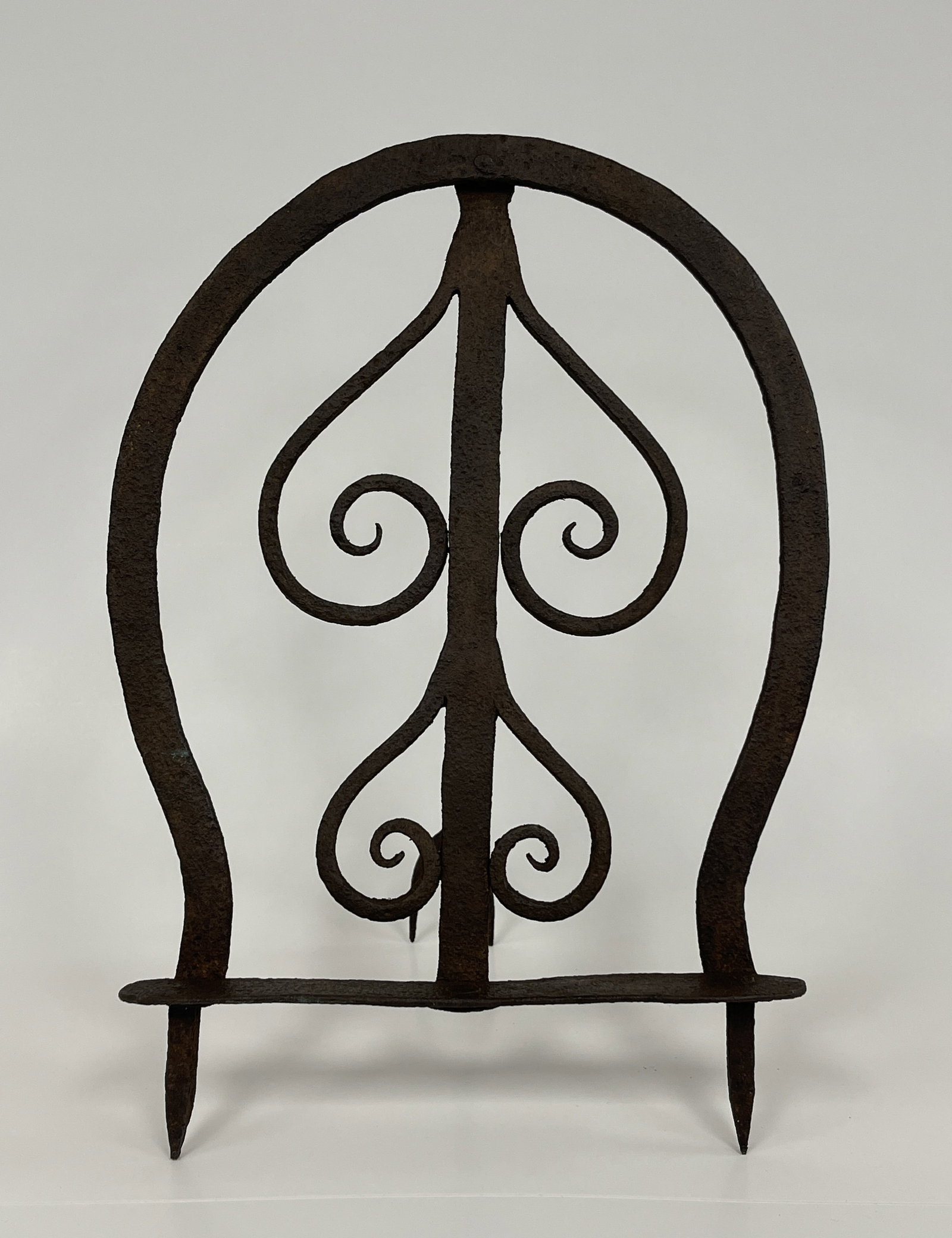 EXCELLENT BLACKSMITHED CELLAR-FOUND HEARTH BROILER: EXCELLENT BLACKSMITHED CELLAR-FOUND HEARTH BROILER