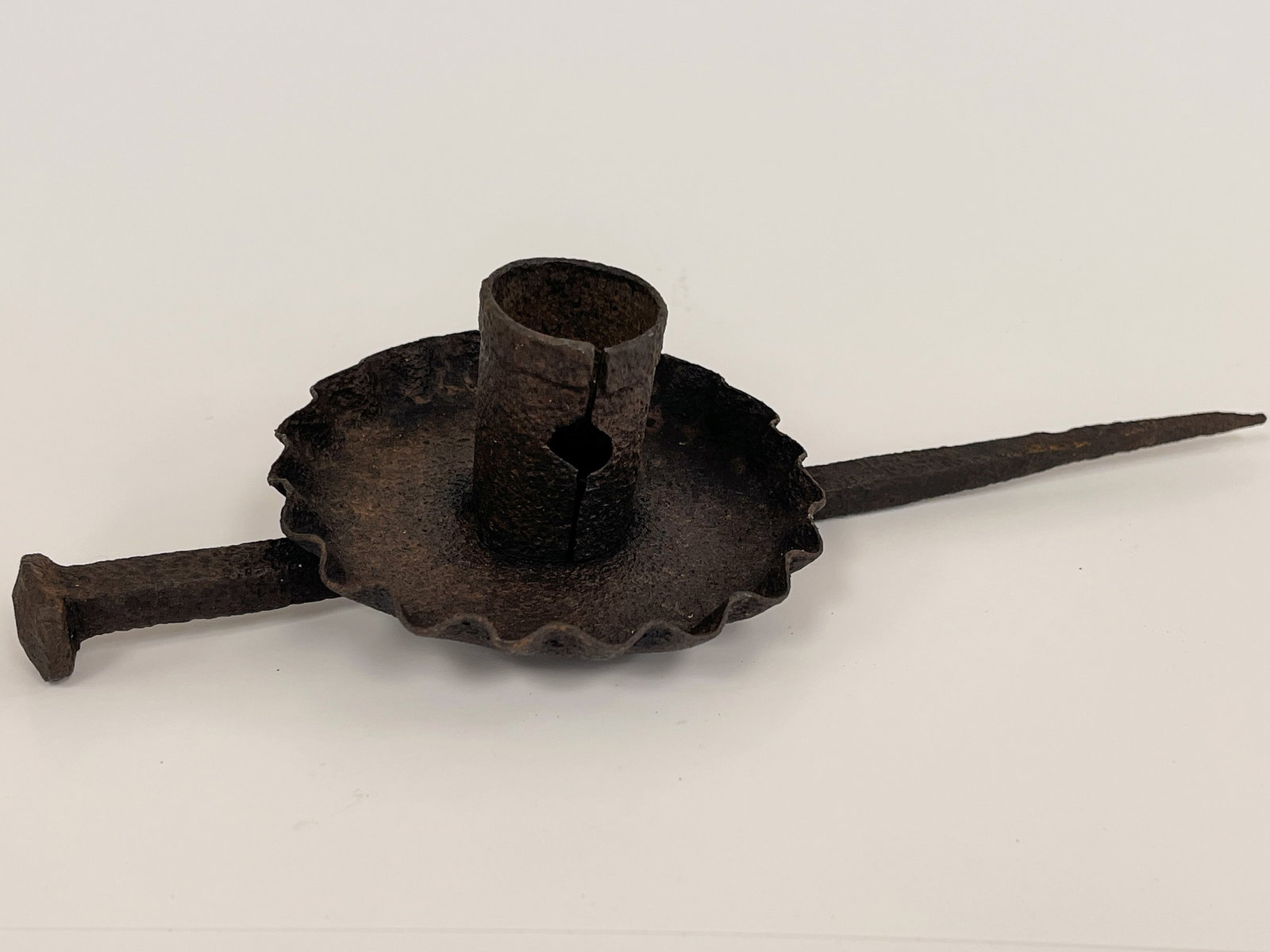 LOVELY LITTLE PRICKET WALL CANDLE HOLDER W/ PIE CRUST DRIP TRAY (1 of 3)