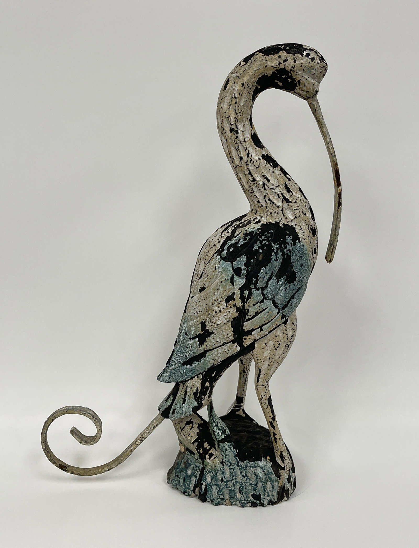 GARDEN PELICAN ORNAMENT (1 of 5)