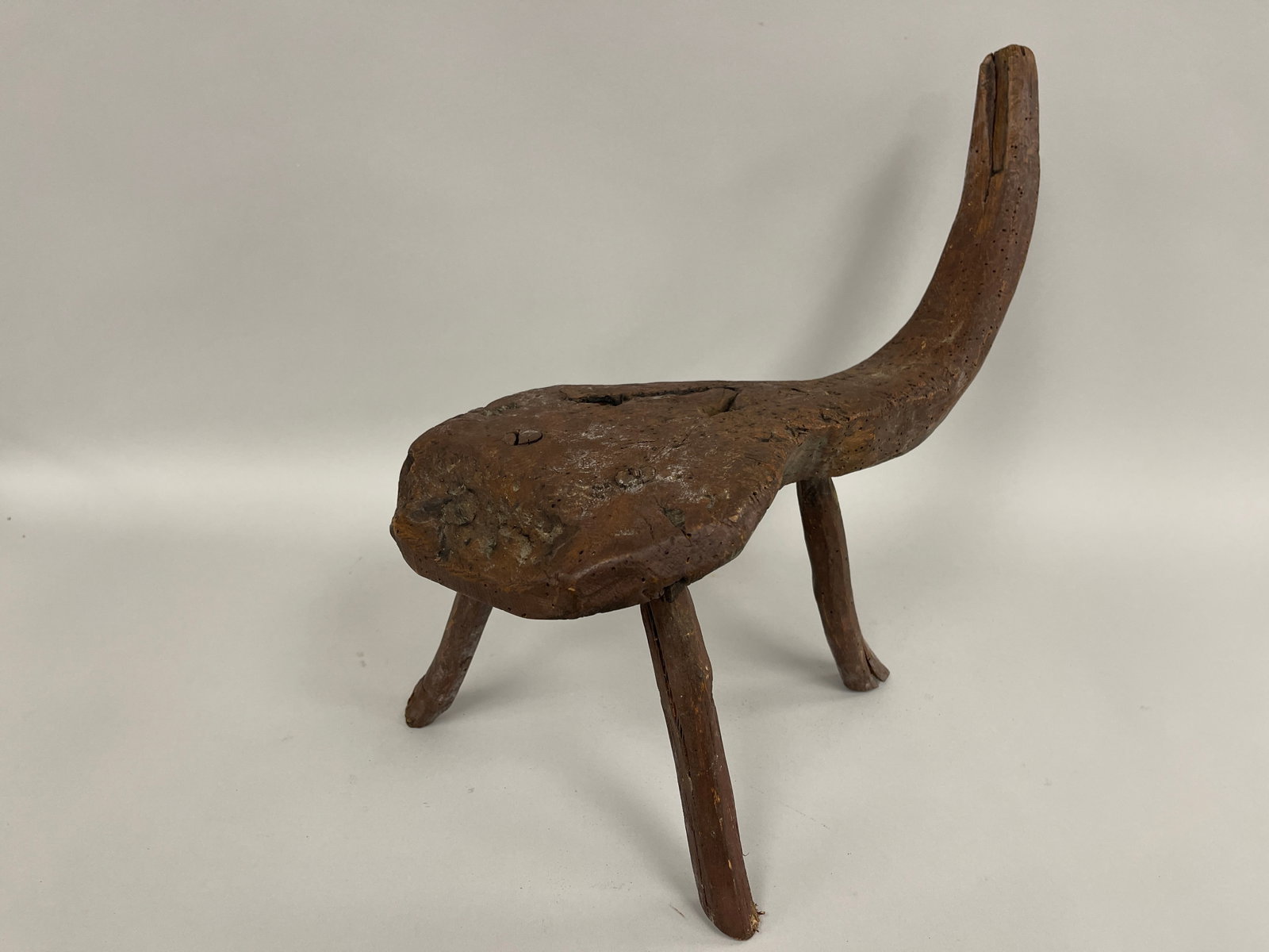 3- LEGGED UNUSUALLY SHAPED CRICKET STOOL: 3- LEGGED UNUSUALLY SHAPED CRICKET STOOL