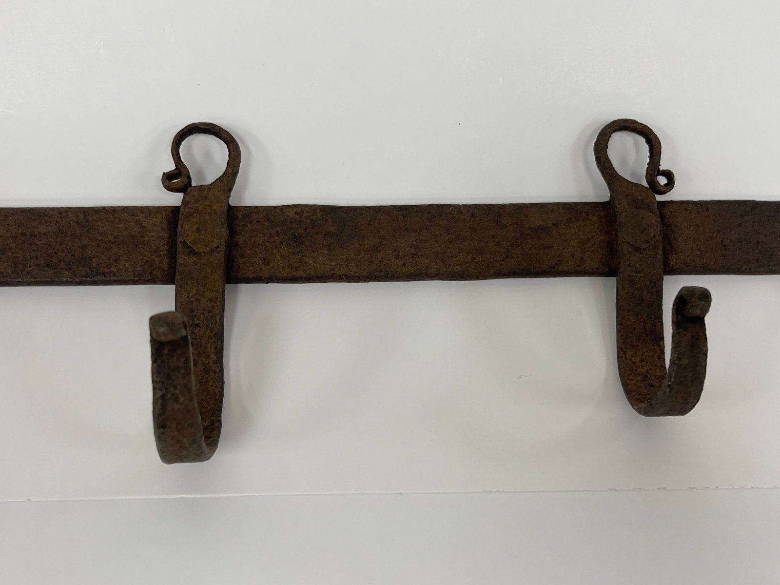 RECTANGULAR 6-HOOK BLACKSMITH MADE UTENSIL BAR - 2