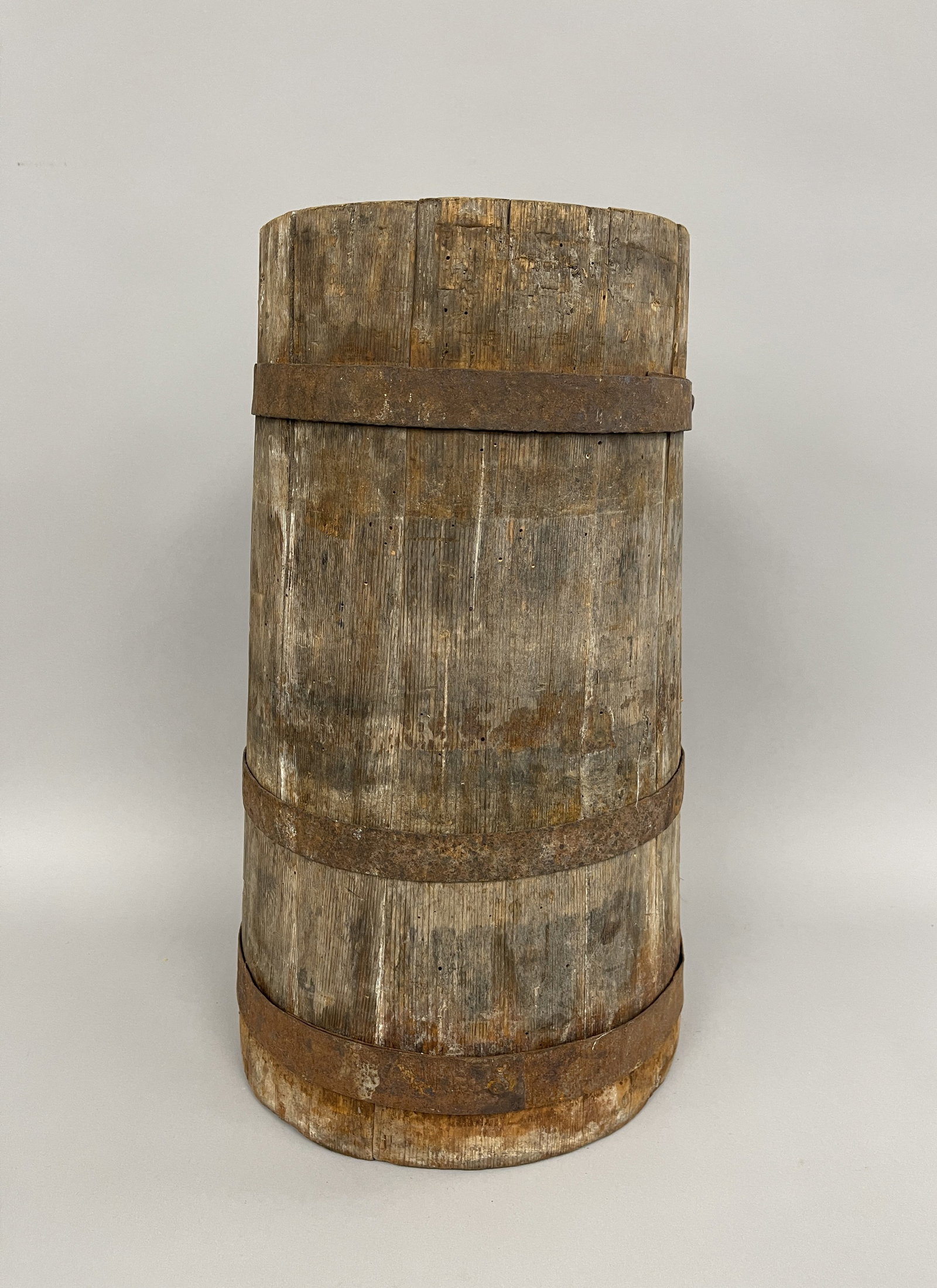 18THC IRON BANDED TALL STORAGE PIGGIN IN ATTIC-FOUND CONDITION (1 of 7)