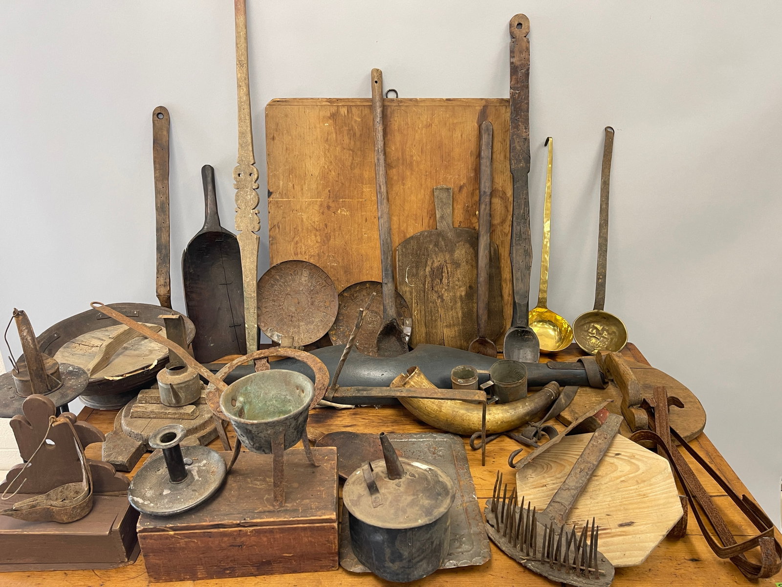 LARGE LOT OF WOOD & METAL ATTIC FOUND KITCHEN ITEMS (1 of 10)