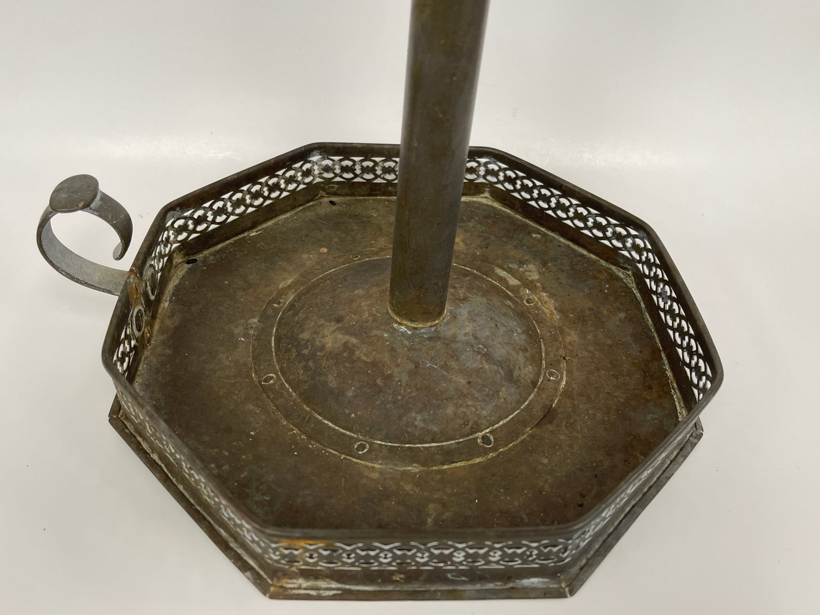 EARLY BRASS TRAY-BASE CANDLESTICK - 3