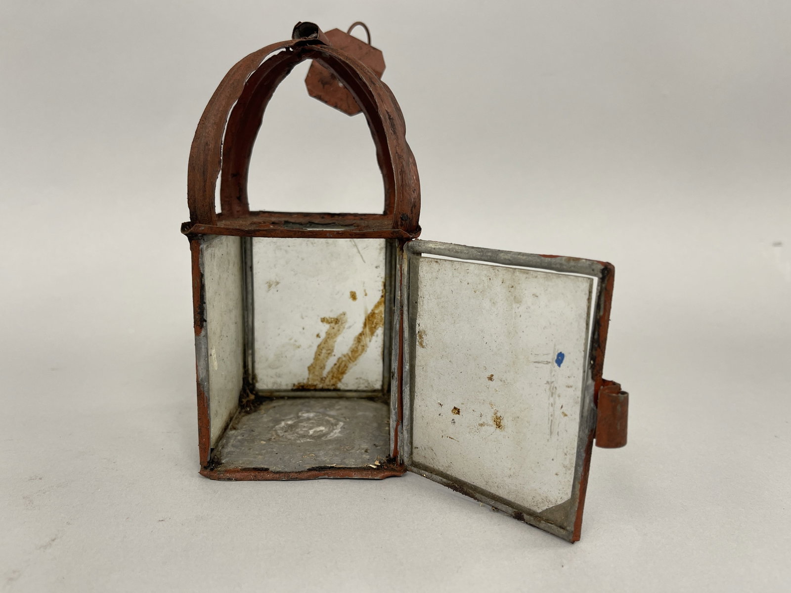 EARLY PAINTED TIN LANTERN - 3