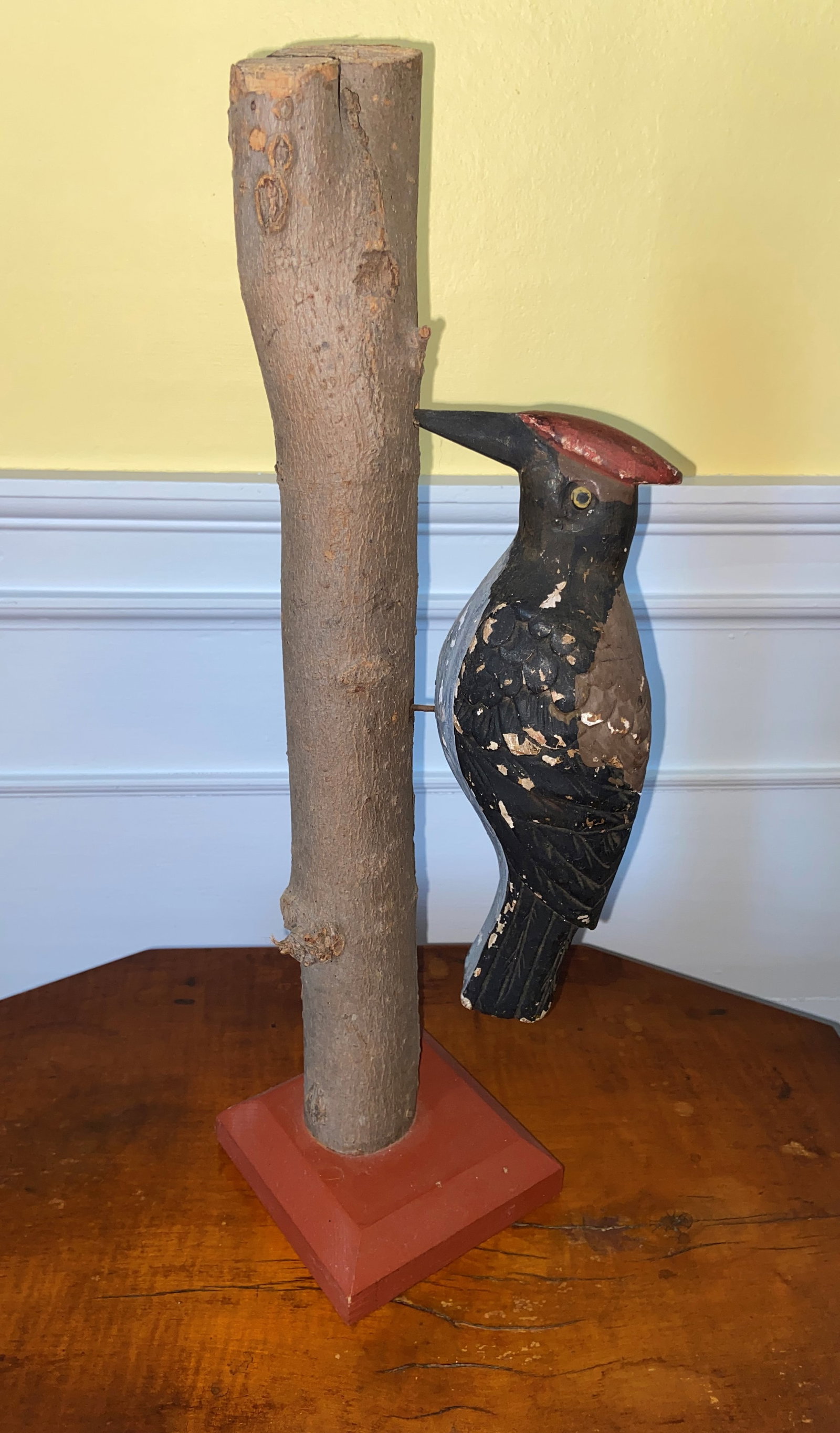 CARVED WOODEN WOODPECKER (1 of 2)