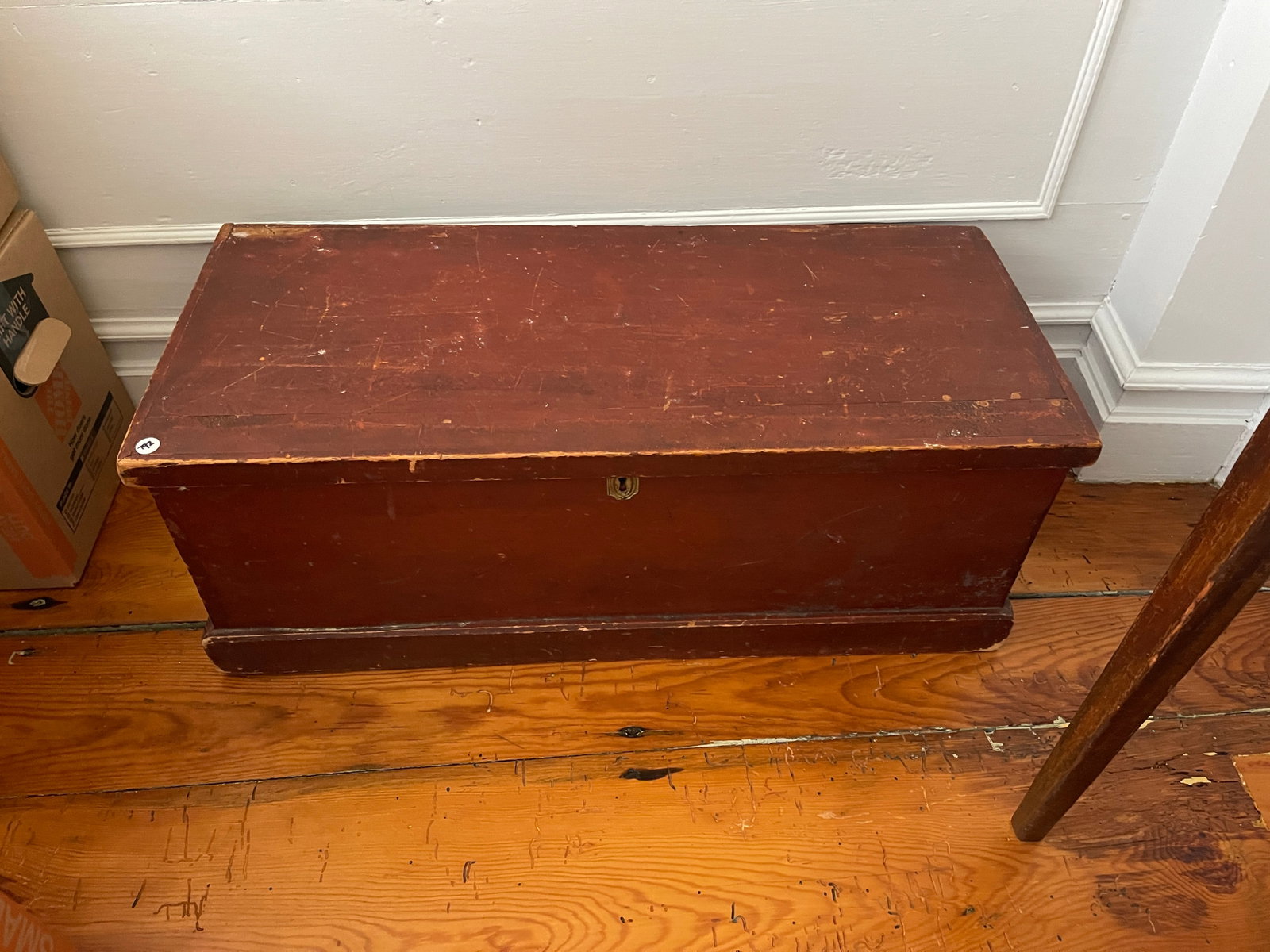 RED BLANKET CHEST - 2