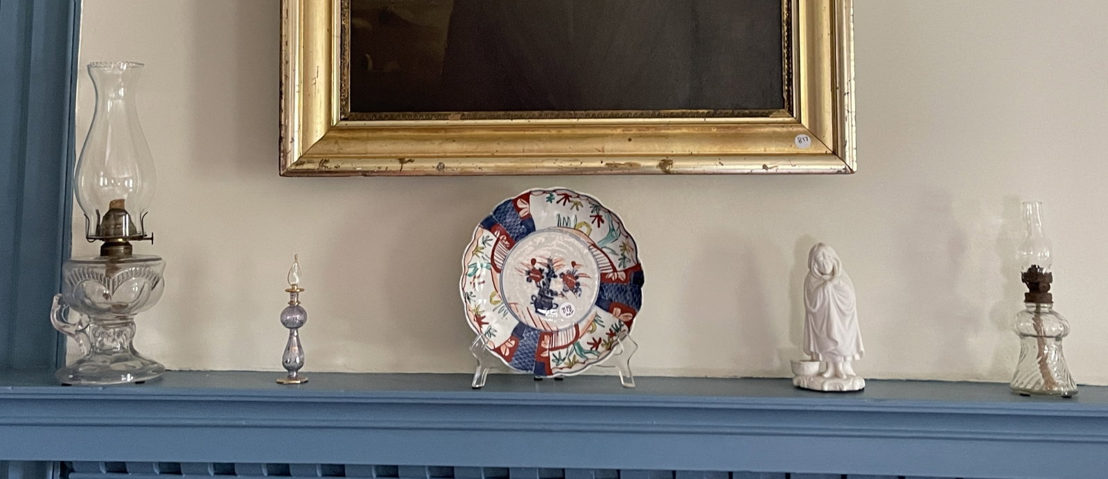 LOT OF LANTERNS , PLATES , FIGURES: LOT OF LANTERNS , PLATES , FIGURES