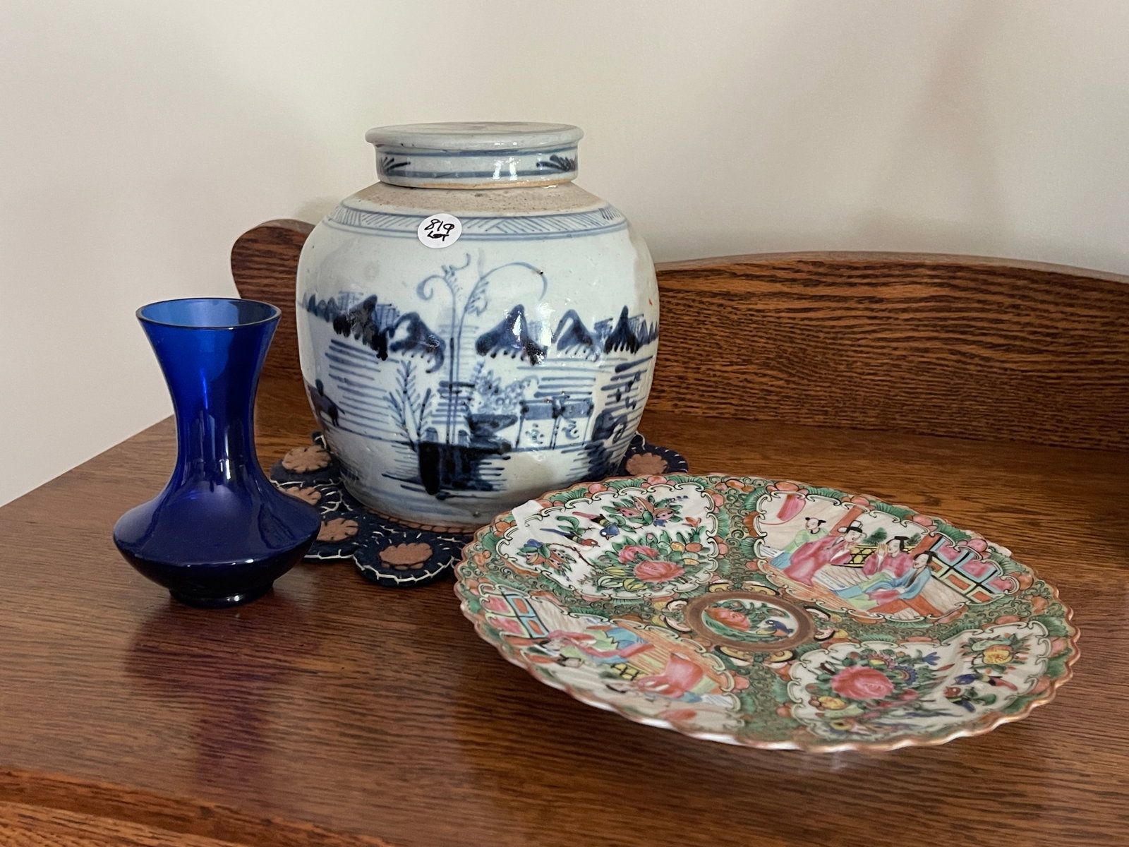 LOT OF GINGER JAR ETC (1 of 2)