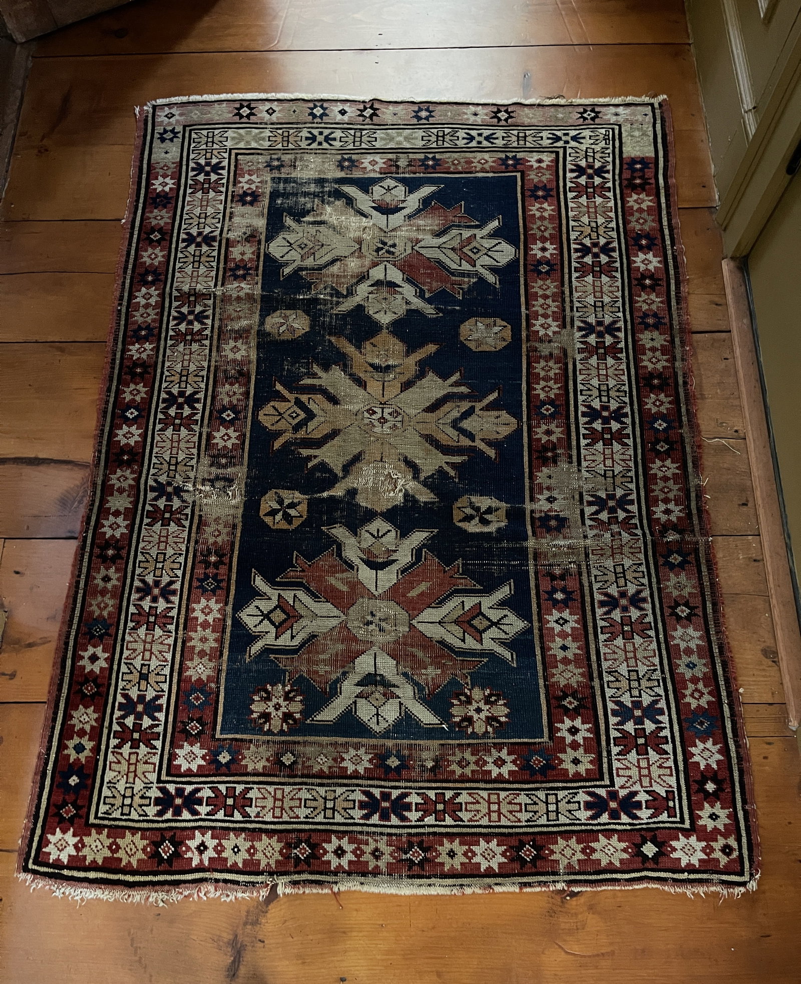 ANTIQUE RUNNER: ANTIQUE RUNNER