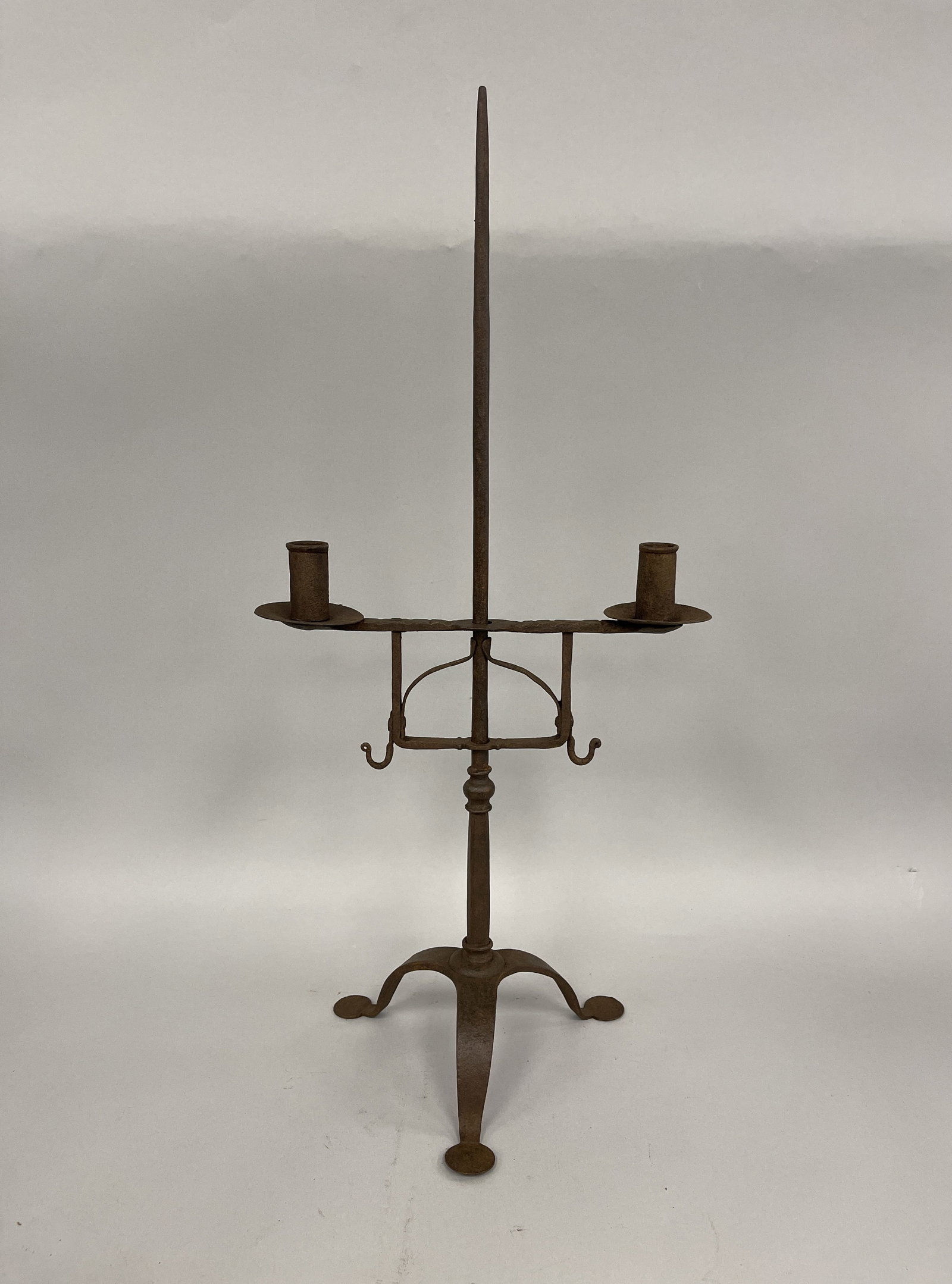 PENNY FOOT TABLETOP LIGHTING DEVICE: BLACKSMITH MADE DOUBLE SOCKET PENNY FOOT TABLETOP LIGHTING DEVICE